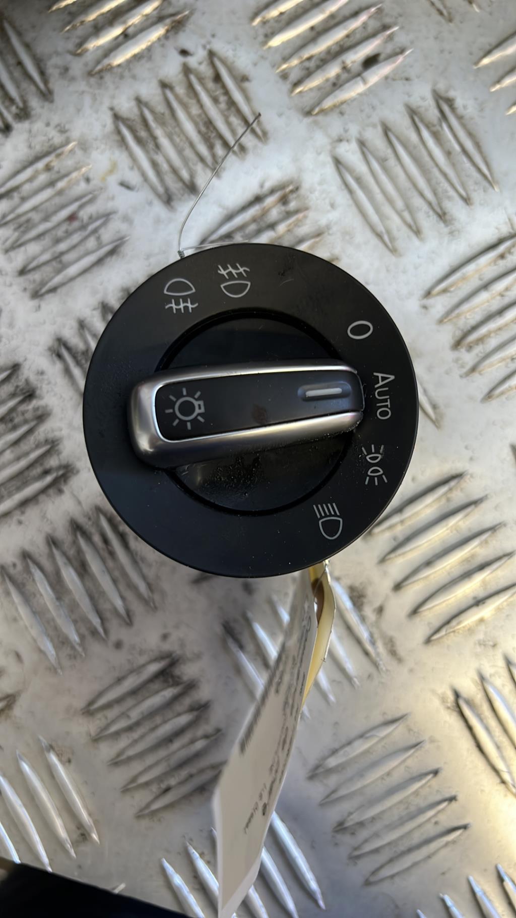 Commande de phare VOLKSWAGEN GOLF 6 Diesel - 1
