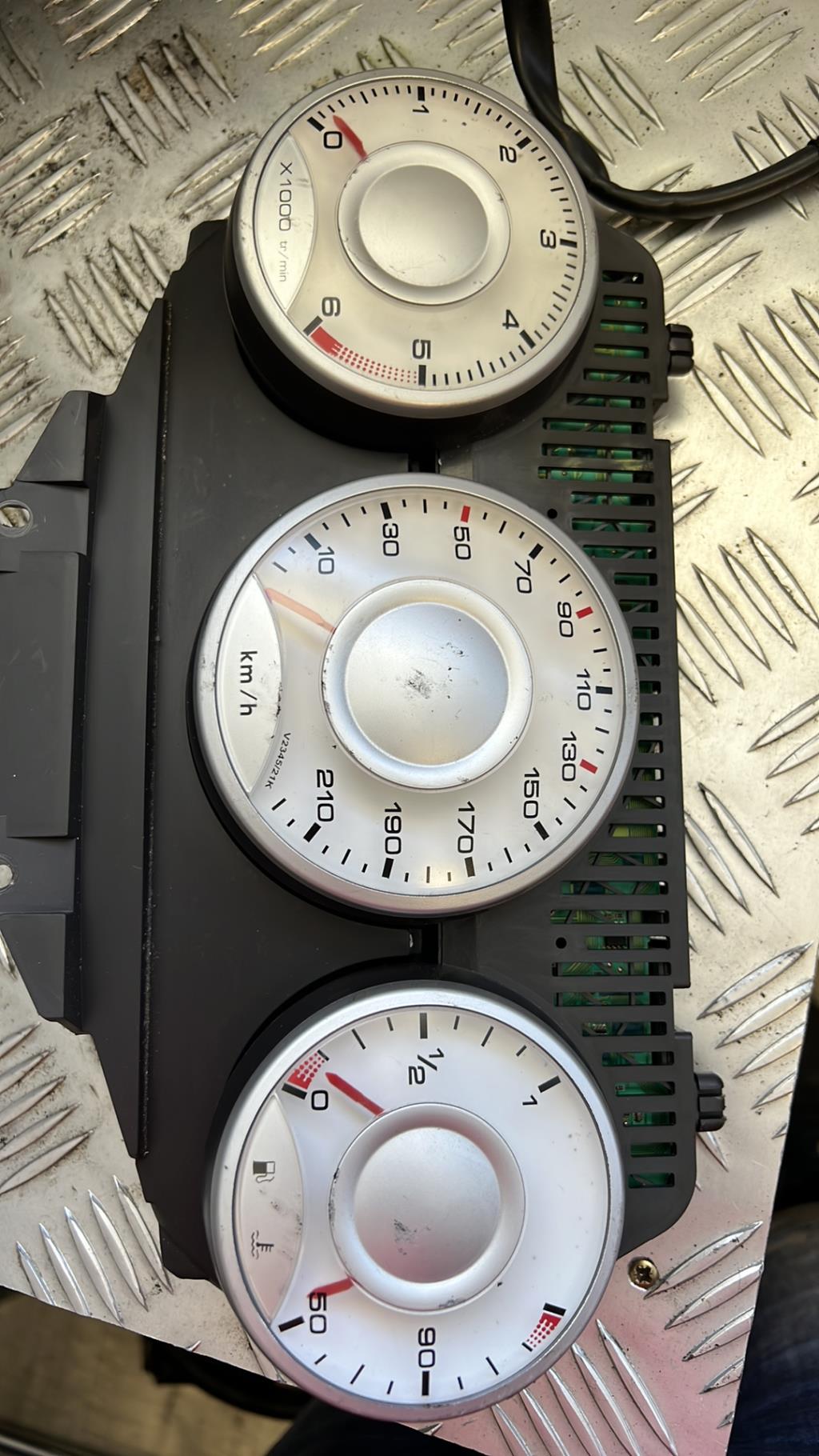 Compteur PEUGEOT 807 Diesel - 1