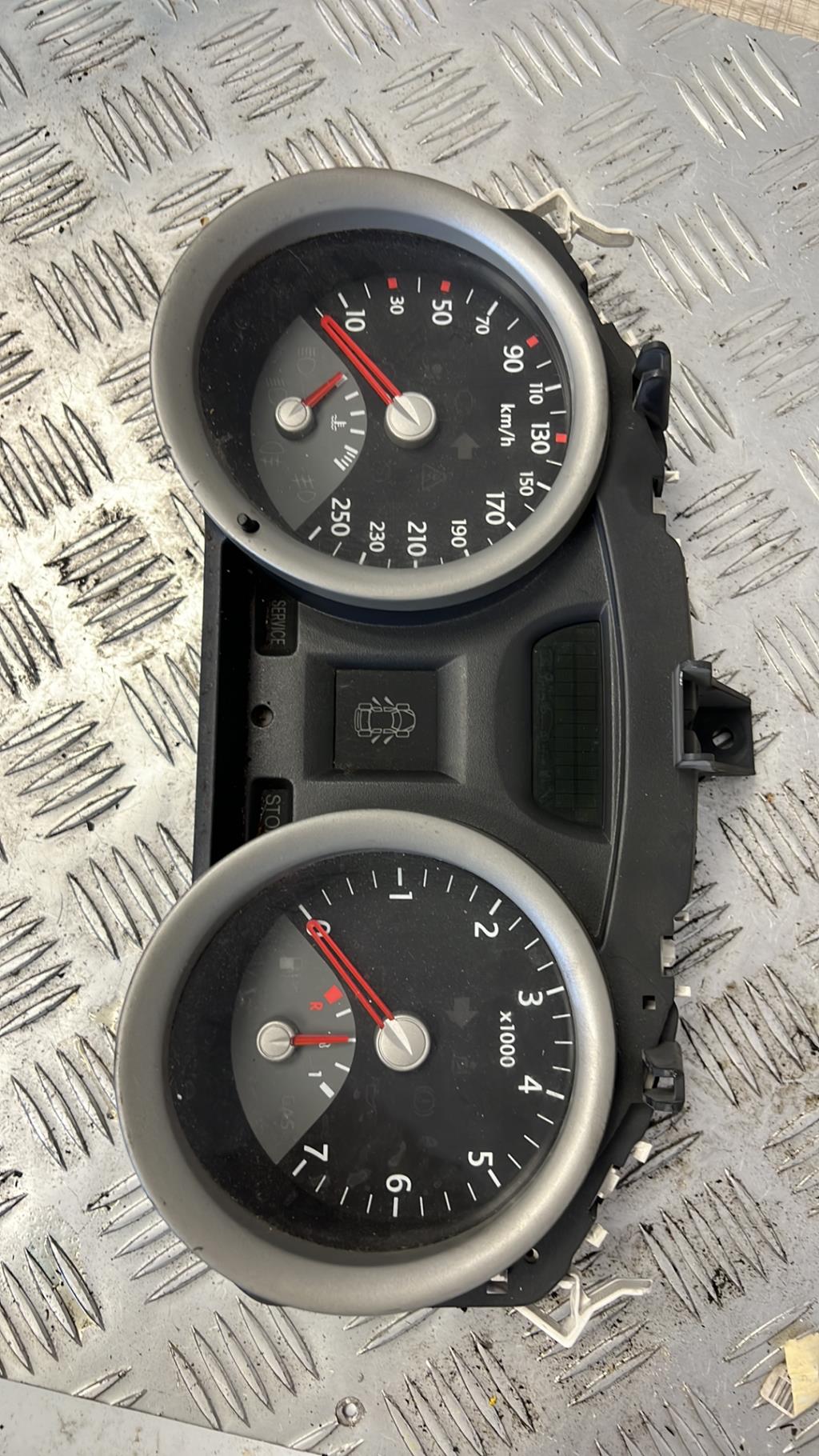 Compteur RENAULT MEGANE 2 PHASE 1 Diesel - 1