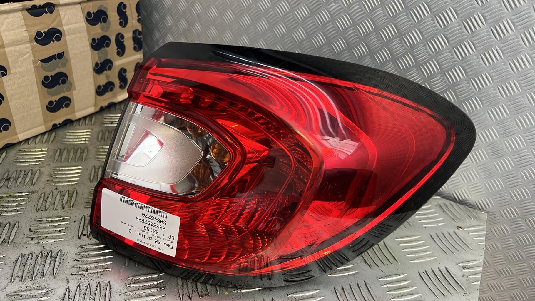 Fanale posteriore principale destro (luci) RENAULT CAPTUR 1 PHASE 1 Diésel - 1
