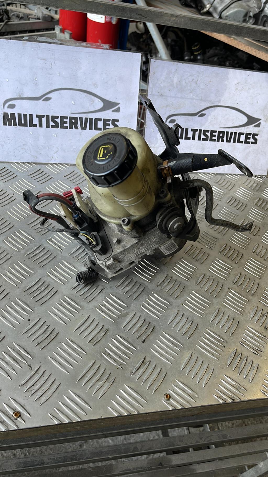 Pompe de direction DACIA DUSTER 1 PHASE 1  - 1