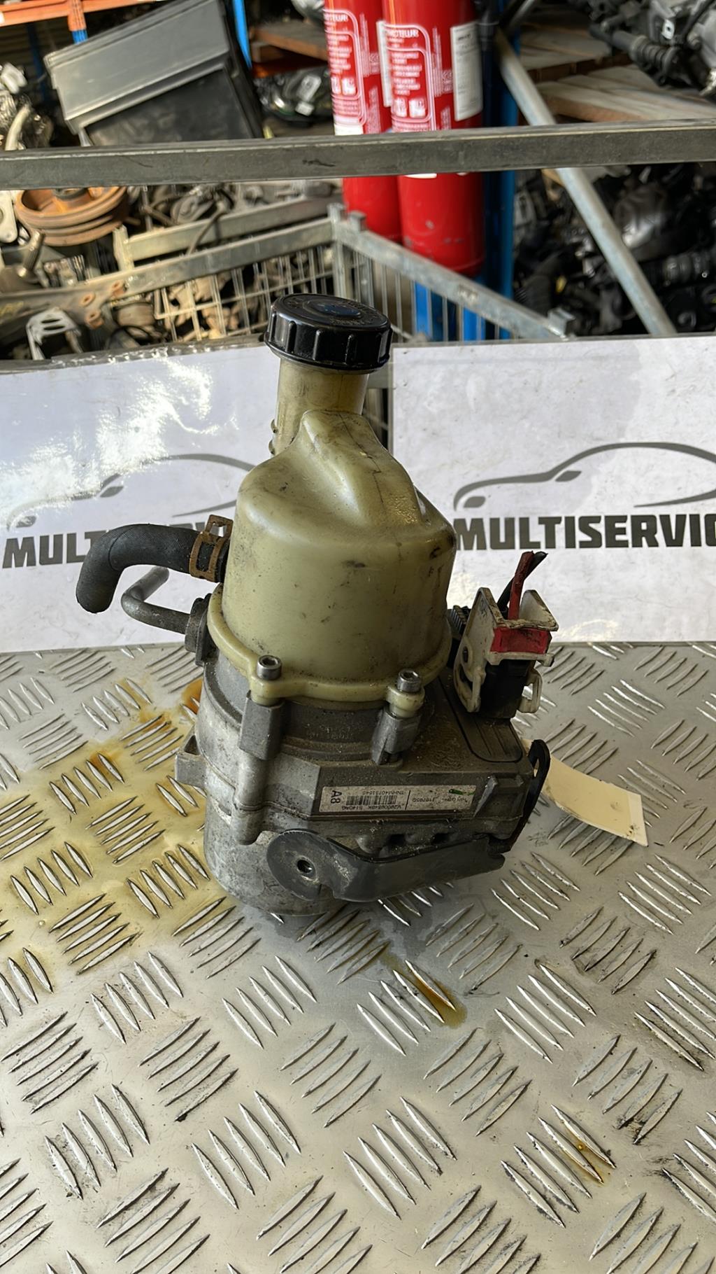 Pompe de direction DACIA SANDERO 1  - 1