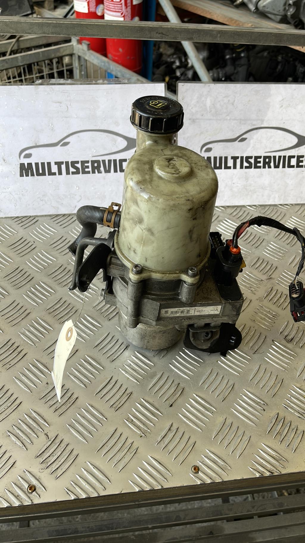 Pompe de direction DACIA SANDERO 1  - 1