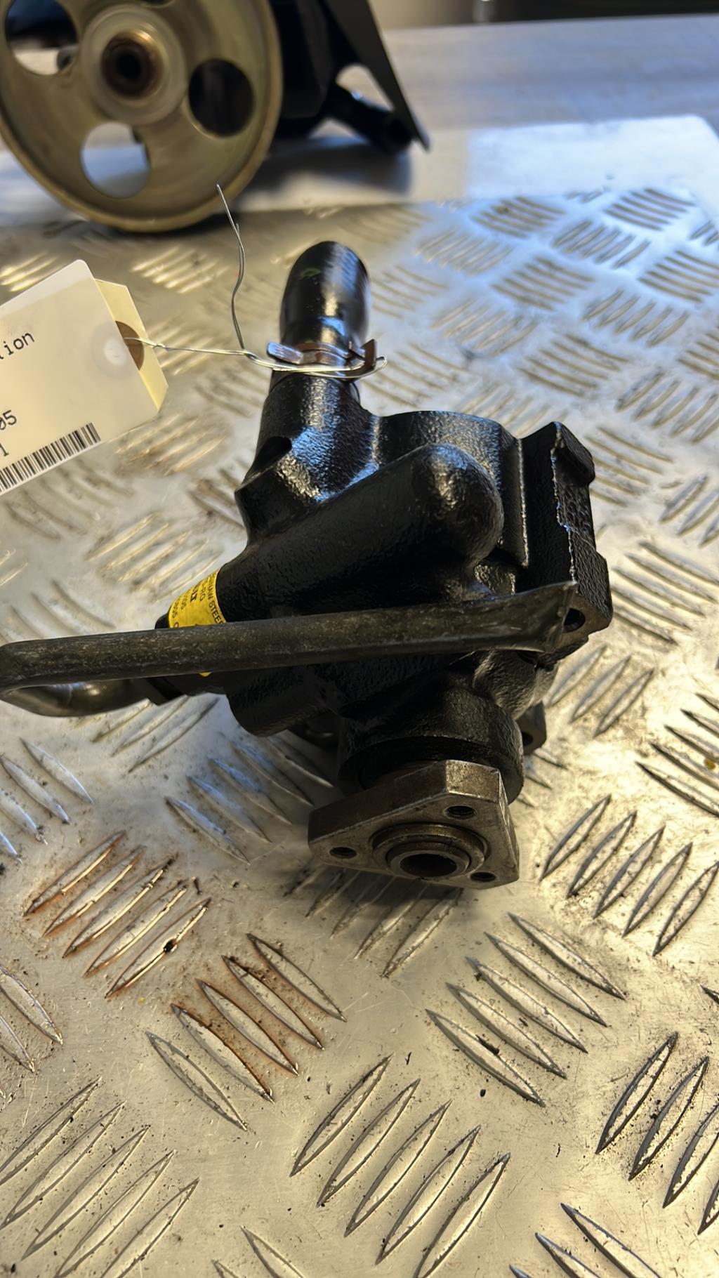 Pompe de direction RENAULT CLIO 2 PHASE 1  - 1