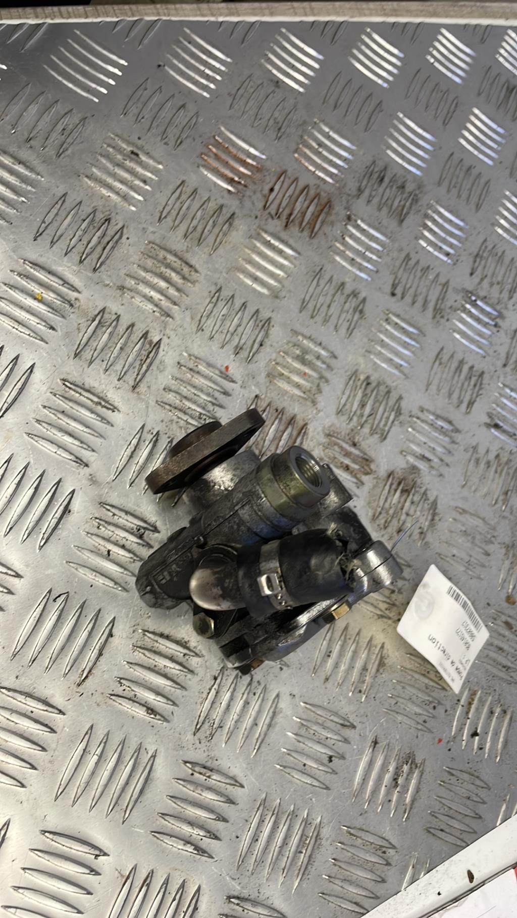 Pompe de direction VOLKSWAGEN PASSAT 4 PHASE 2  - 1