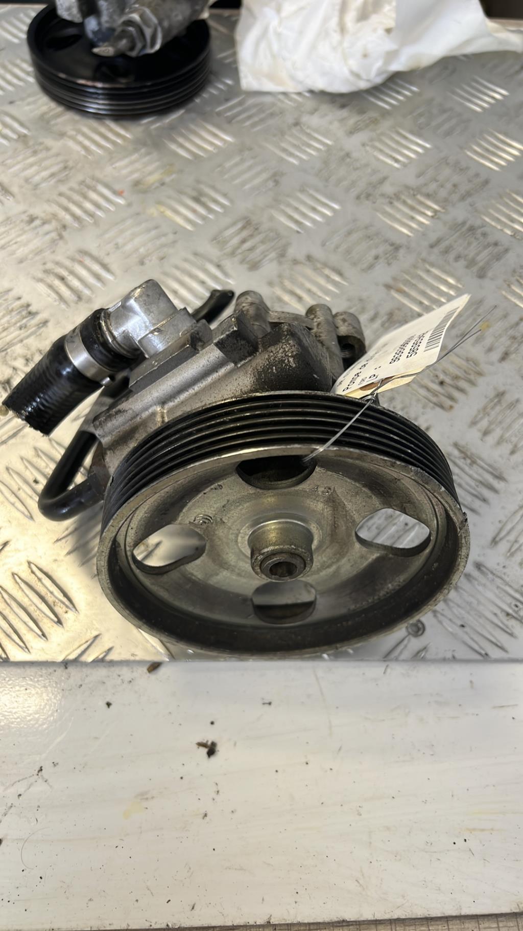 Pompe de direction CITROEN C5 1 PHASE 1  - 1