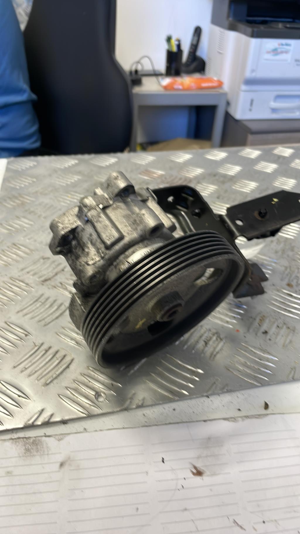 Pompe de direction PEUGEOT 807  - 1