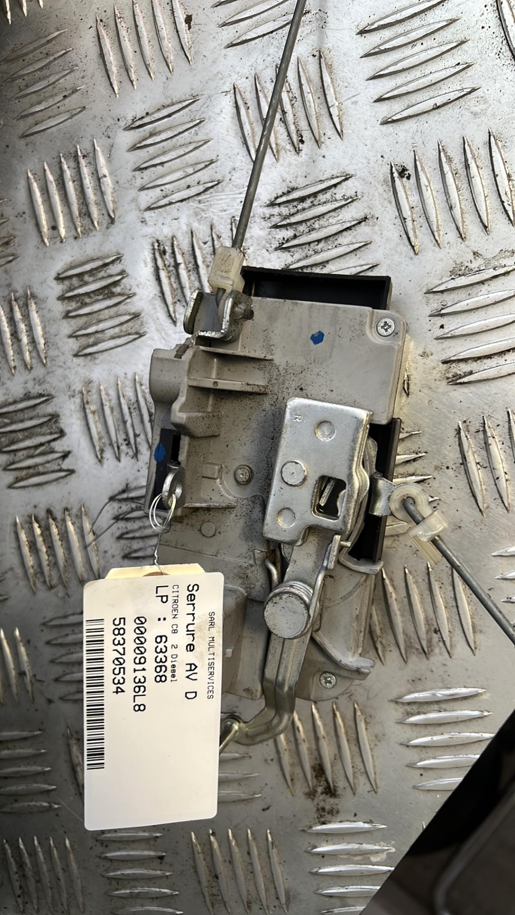 Serrure avant droit CITROEN C8 Diesel - 1