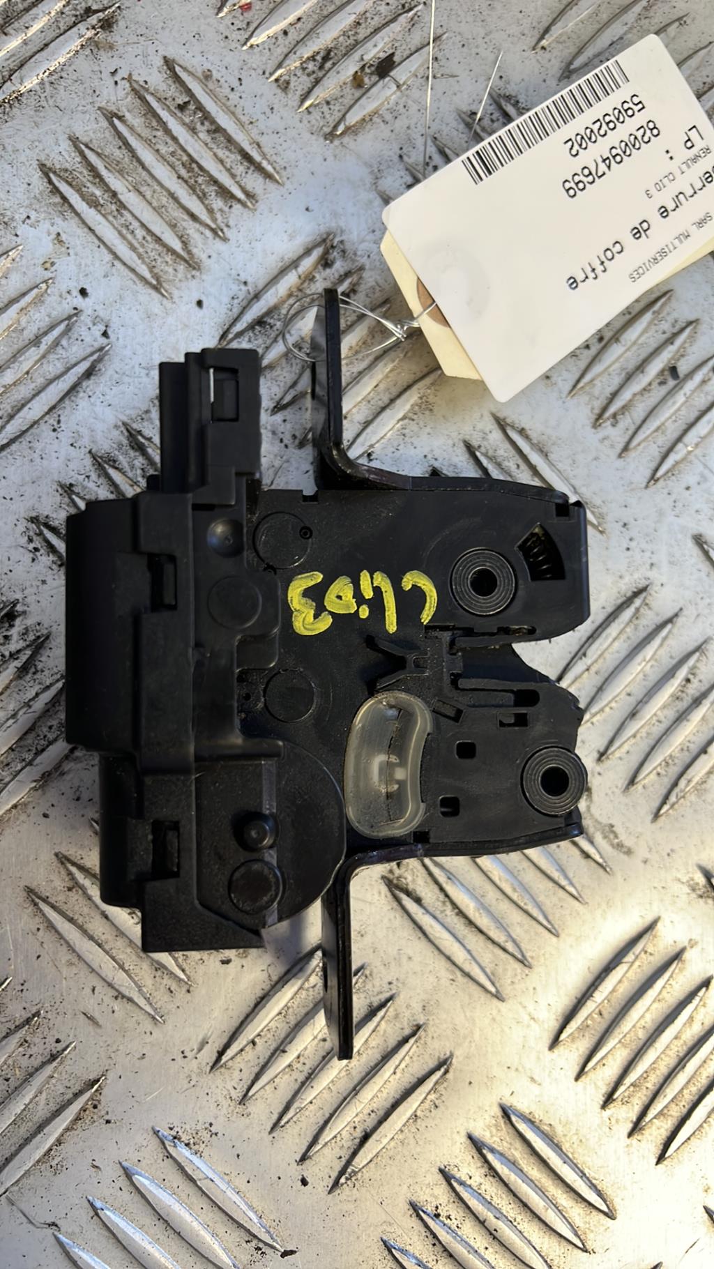 Serrure de coffre RENAULT CLIO 3 PHASE 1  - 1