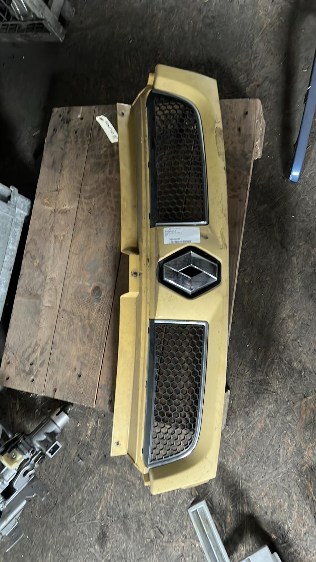 Calandre RENAULT TRAFIC 2 PHASE 1 Diesel - 1