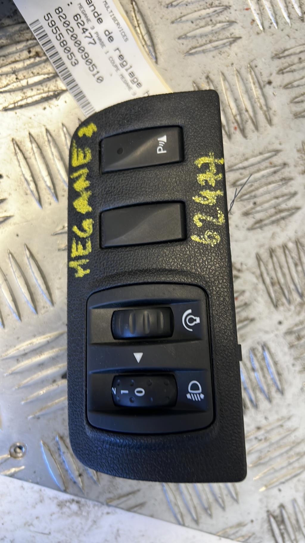 Commande de reglage hauteur de phare RENAULT MEGANE 3 PHASE 1 COUPE Diesel - 1