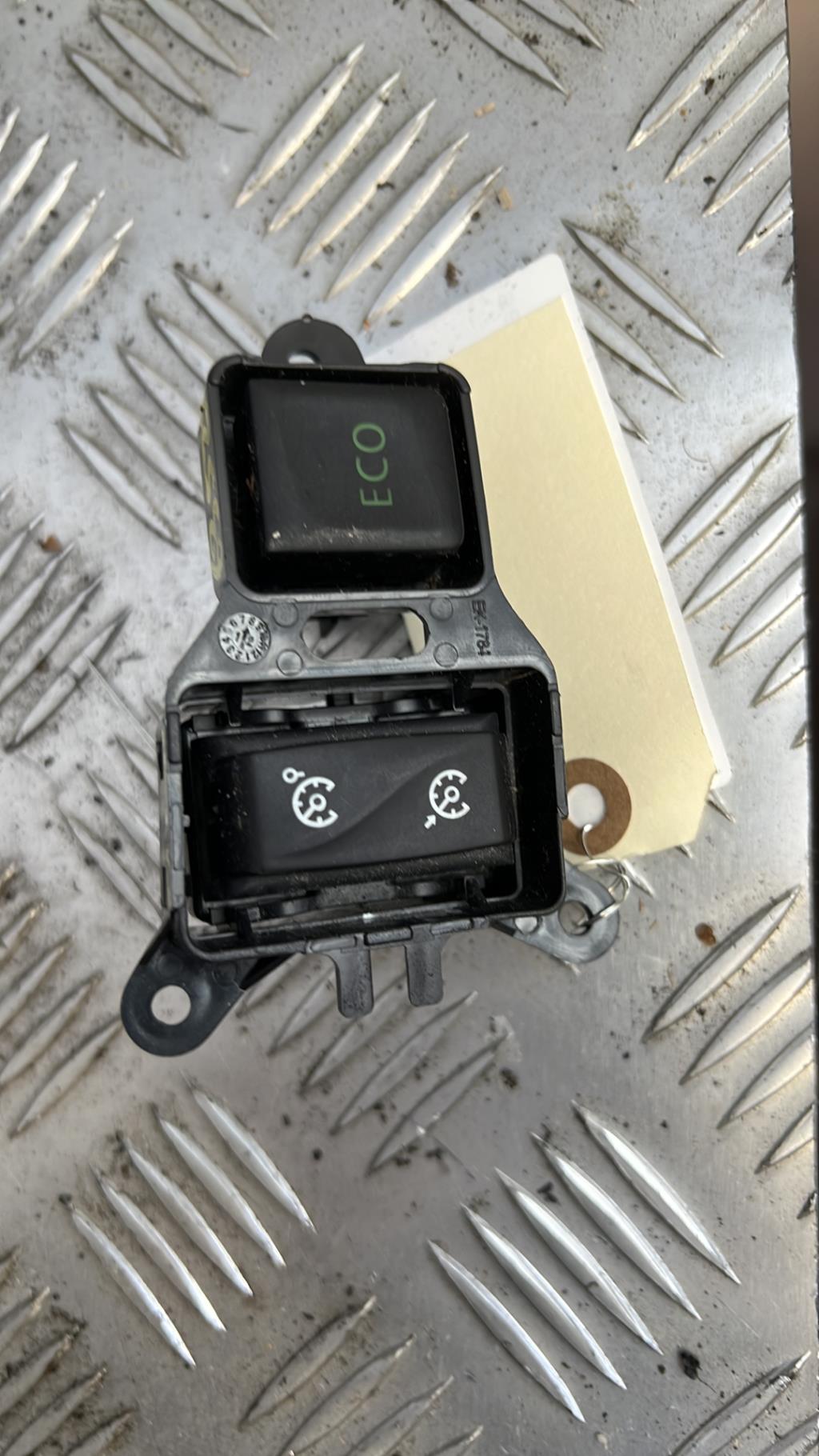 Commande regulateur vitesse RENAULT CLIO 4 PHASE 1 Essence - 1