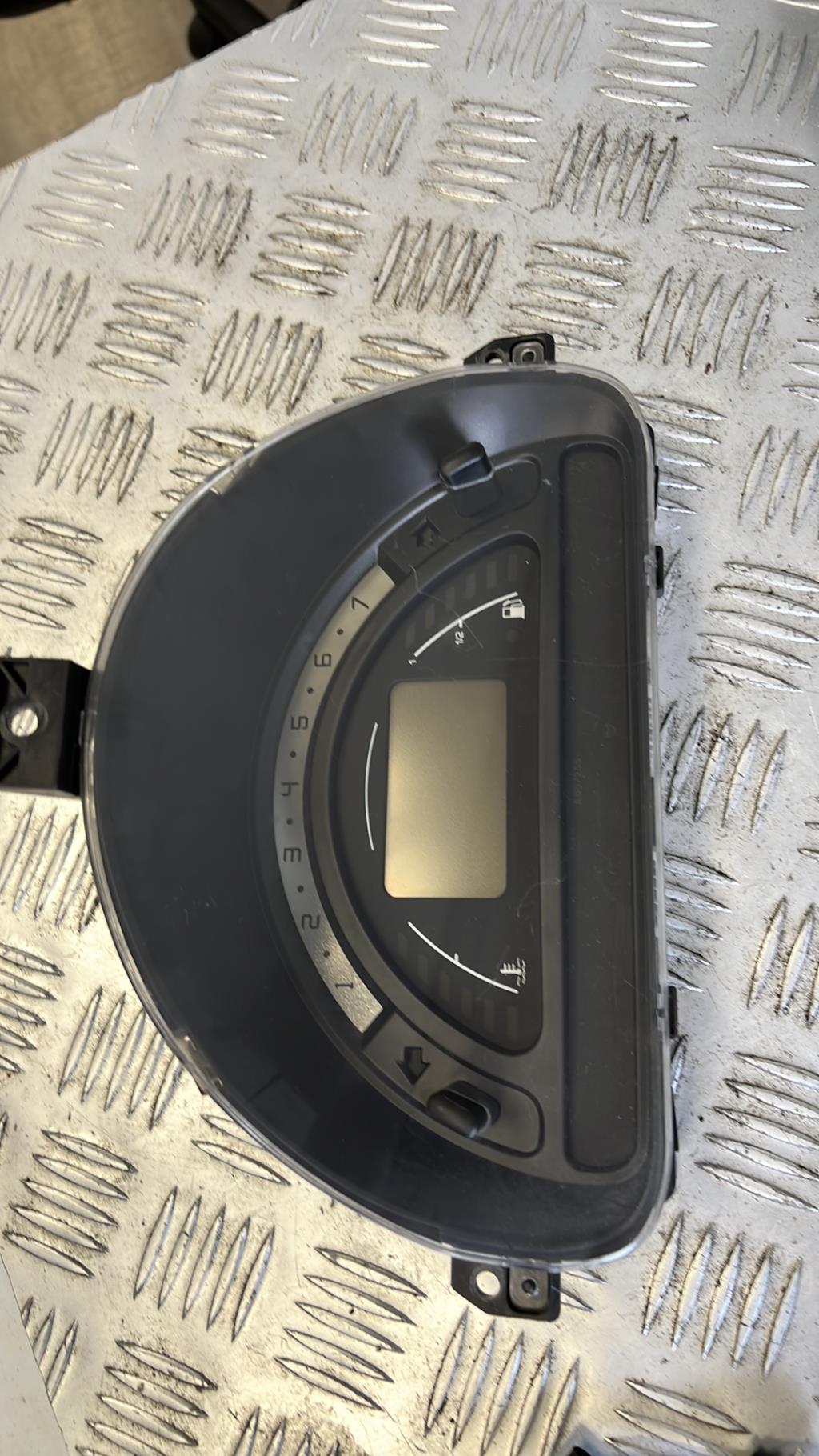 Compteur CITROEN C3 PLURIEL PHASE 1 CABRIOLET Diesel - 1