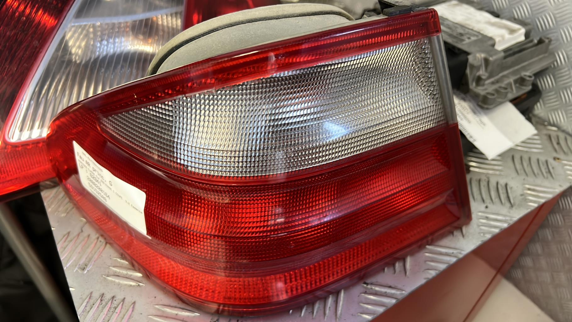 Fanale posteriore principale sinistro (luci) MERCEDES CLASSE CLK 208 PHASE 1 COUPE Gasolina - 1