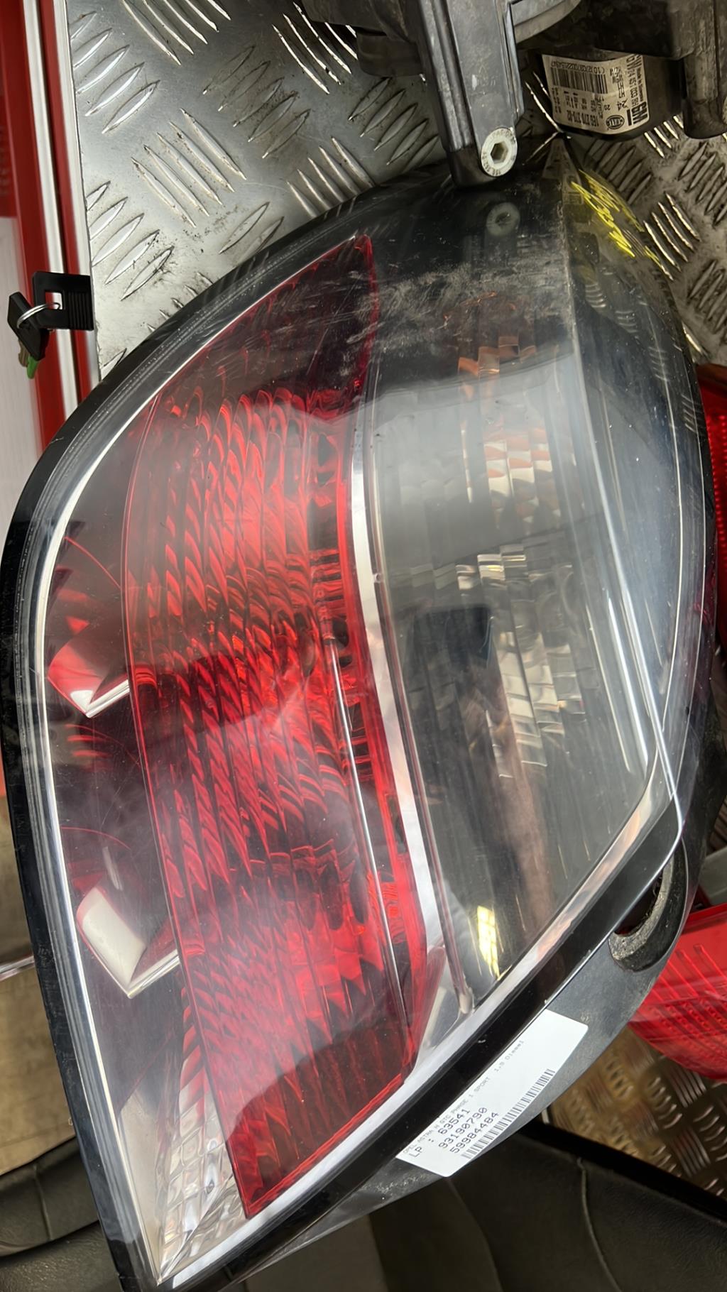 Fanale posteriore principale sinistro (luci) OPEL ASTRA H GTC PHASE 1 Diésel - 1