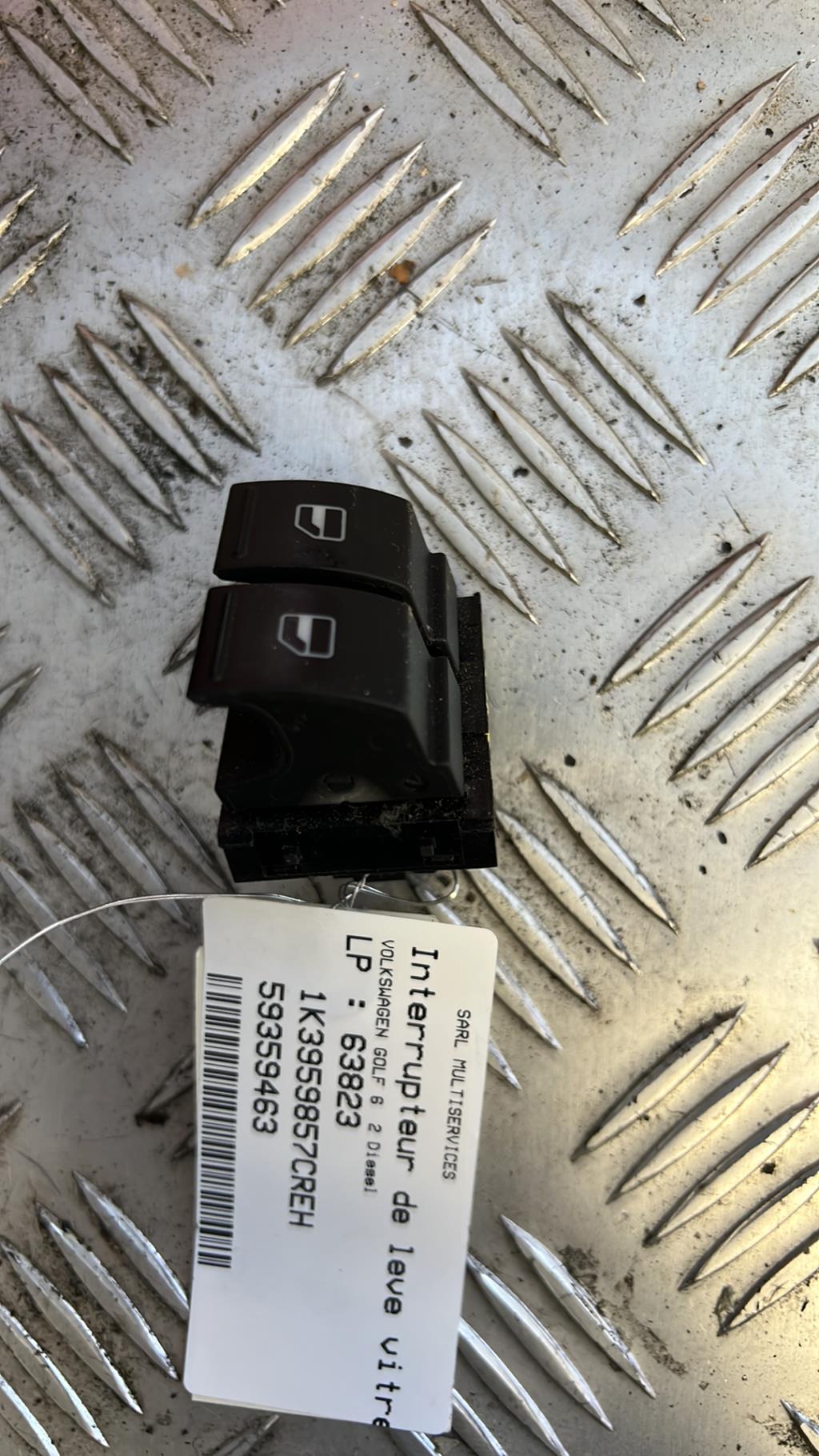 Interruttore lavacristalli anteriore sinistro VOLKSWAGEN GOLF 6 Diésel - 1