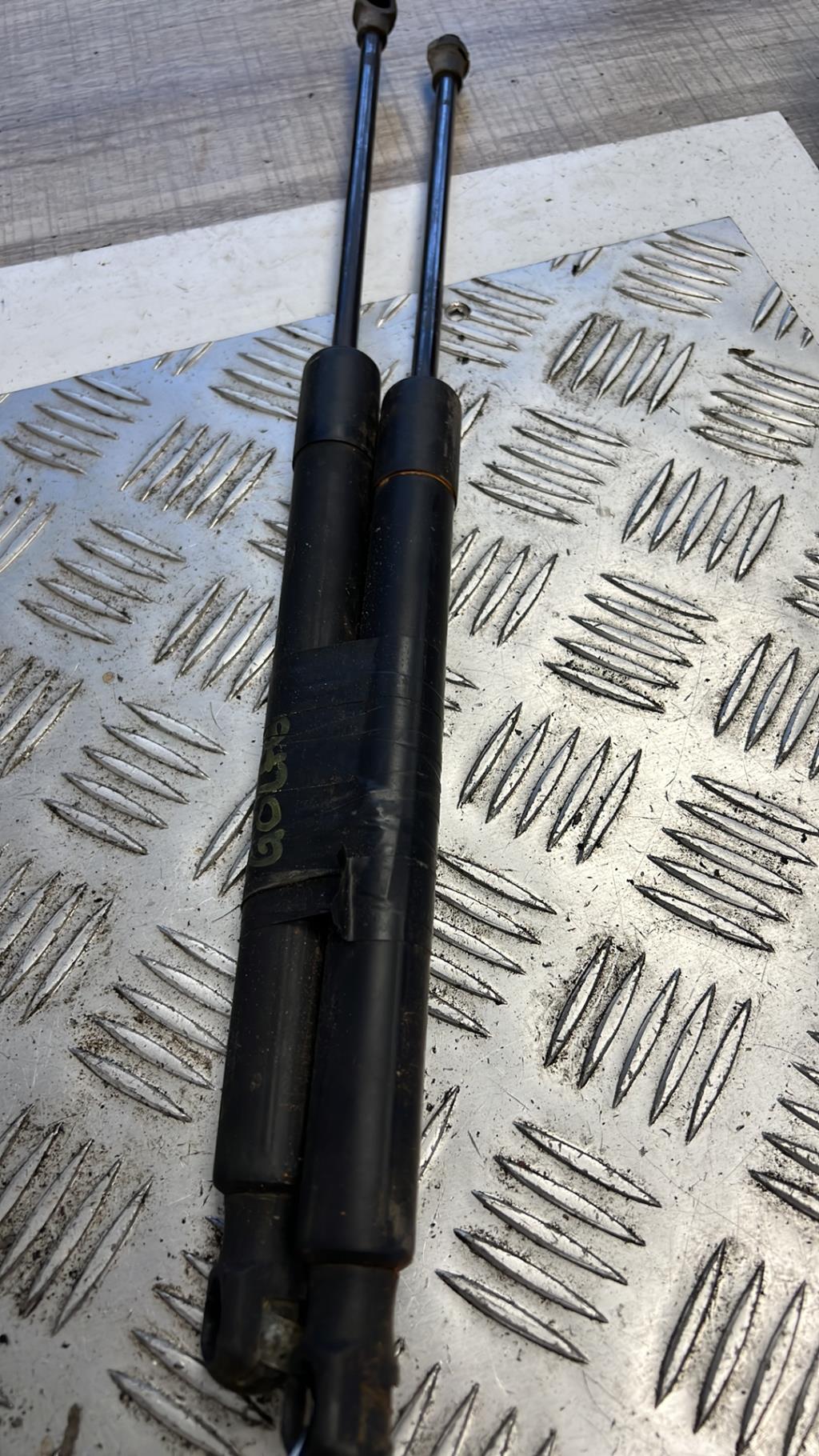Molla a gas bagagliaio VOLKSWAGEN GOLF 6  - 1