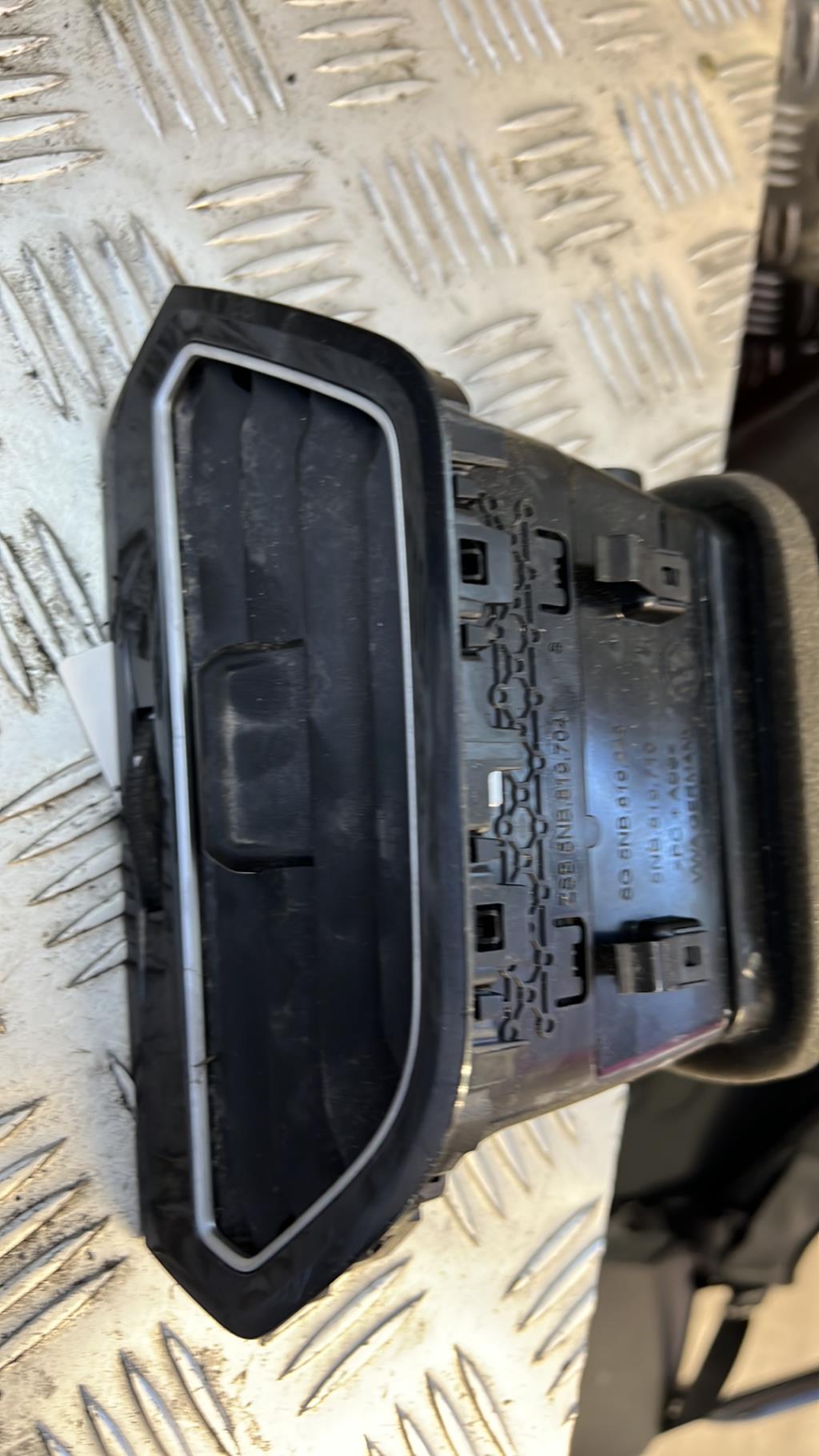 Bocchetta aerazione cruscotto anteriore destra CITROEN C3 3 PHASE 1 Gasolina - 1