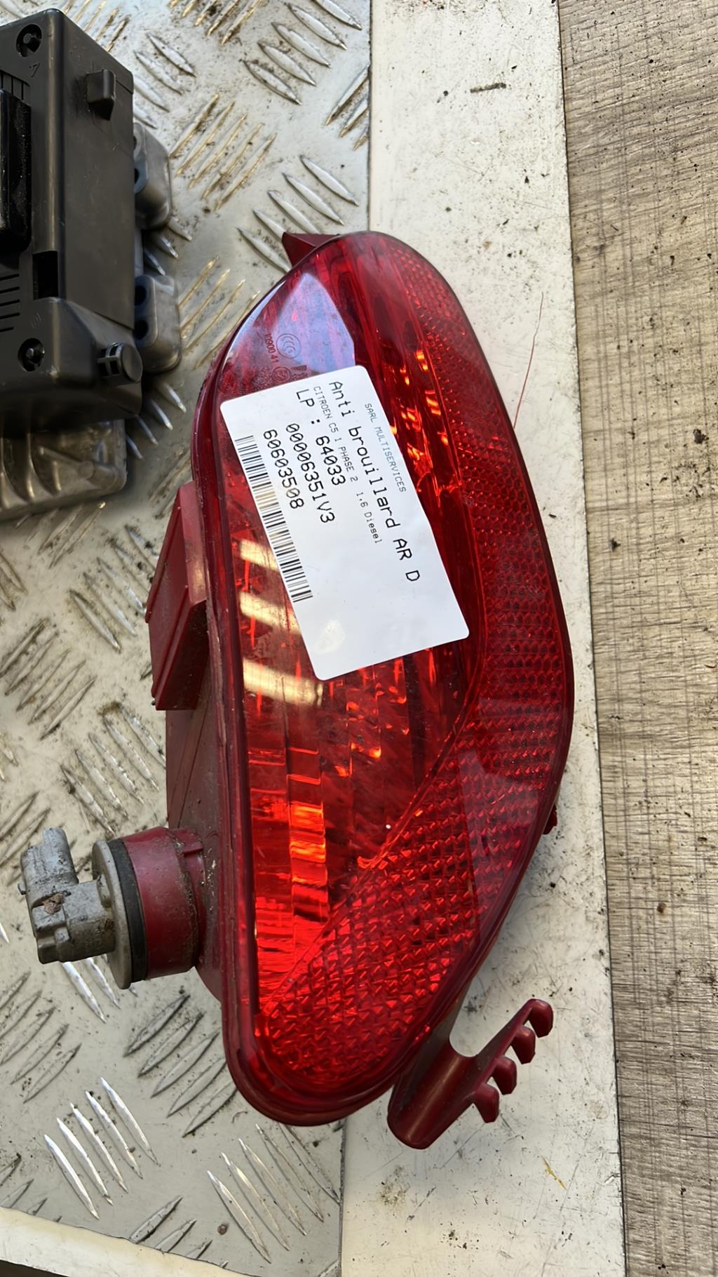 Retronebbia destro CITROEN C5 1 PHASE 2 Diésel - 1
