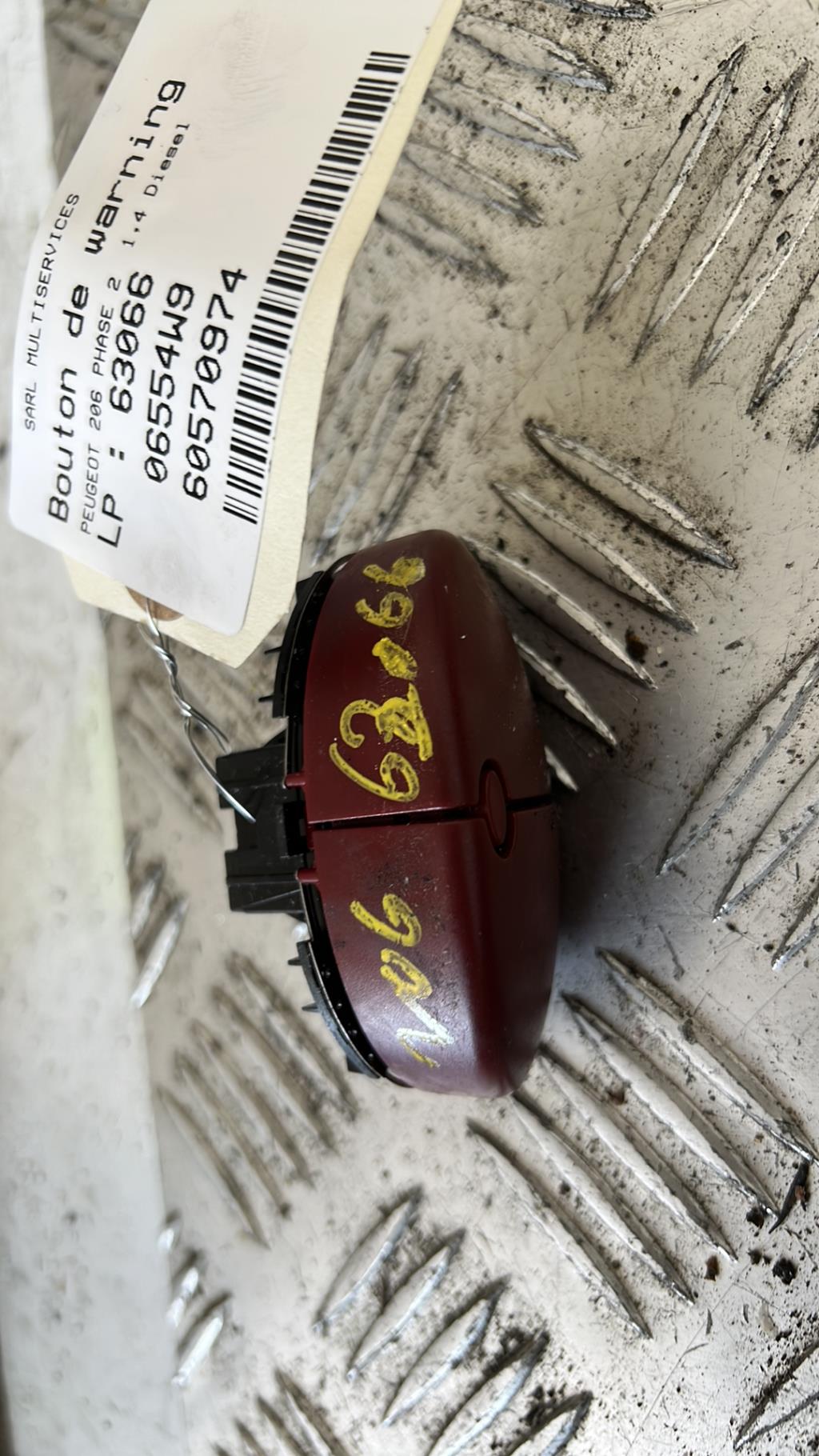 Bouton de warning PEUGEOT 206 PHASE 2 Diesel - 1