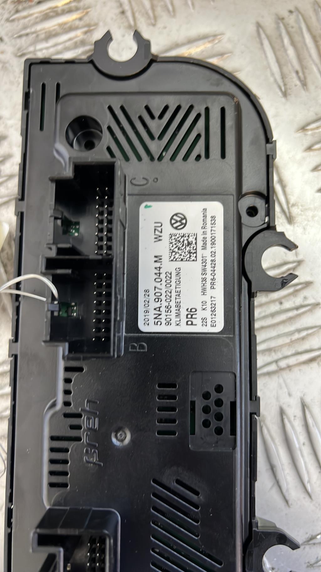 Commande chauffage VOLKSWAGEN TIGUAN 2 PHASE 1 Essence - 1