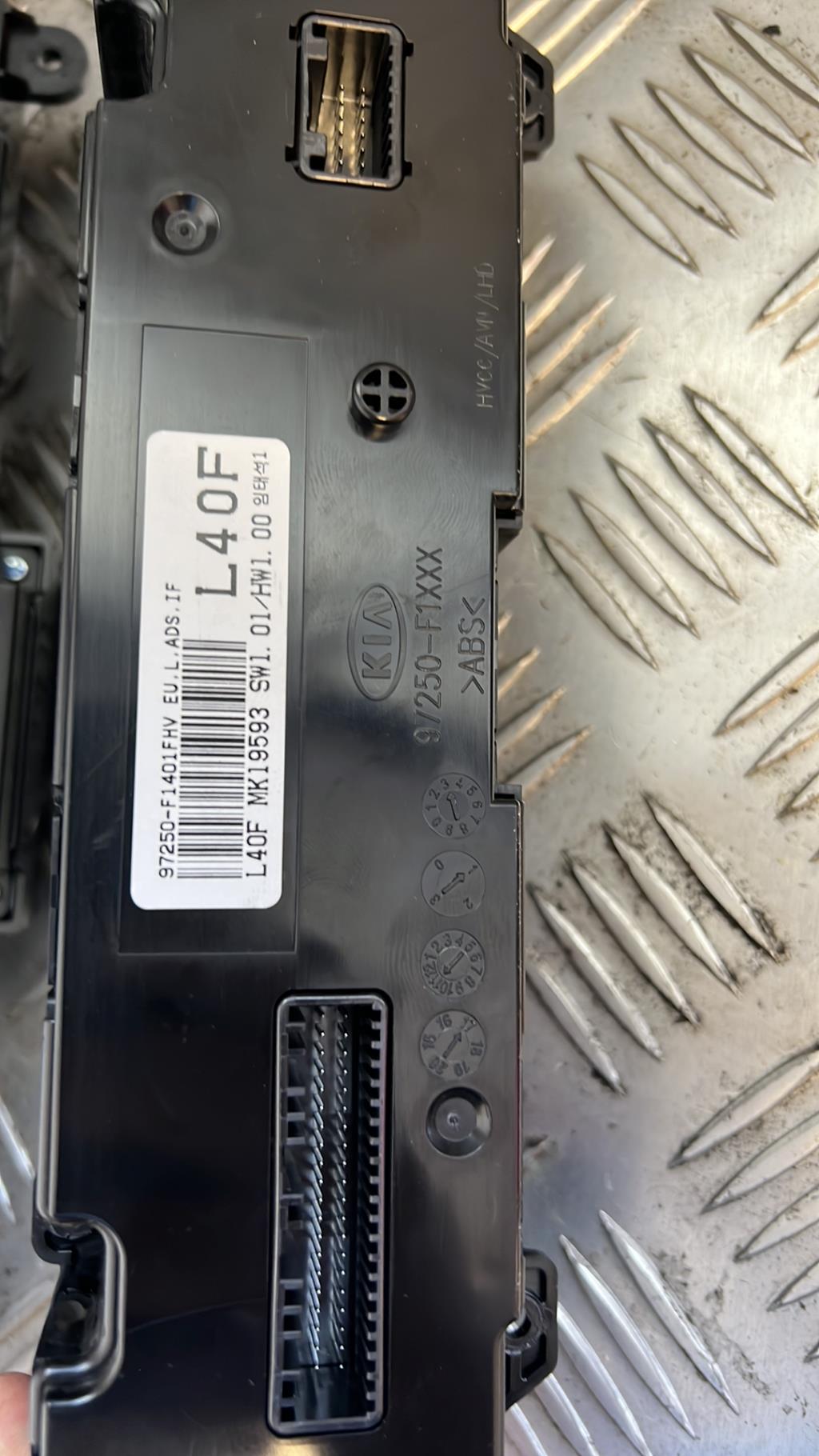 Commande chauffage KIA SPORTAGE 4 Diesel - 1