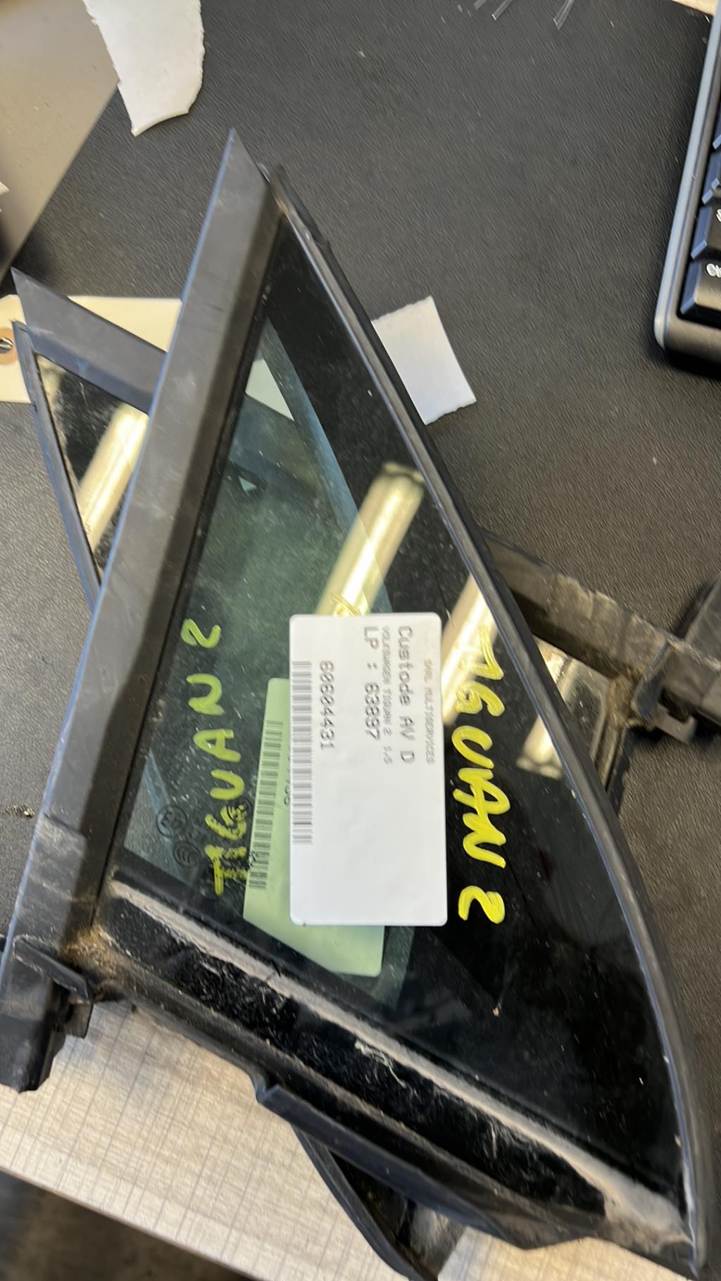 Vetro laterale fisso anteriore destro (portiera) VOLKSWAGEN TIGUAN 2 PHASE 1 Gasolina - 1