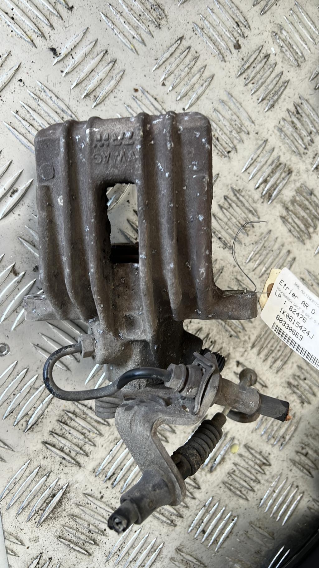 Pinza freni posteriore destra VOLKSWAGEN GOLF 5 Diésel - 1