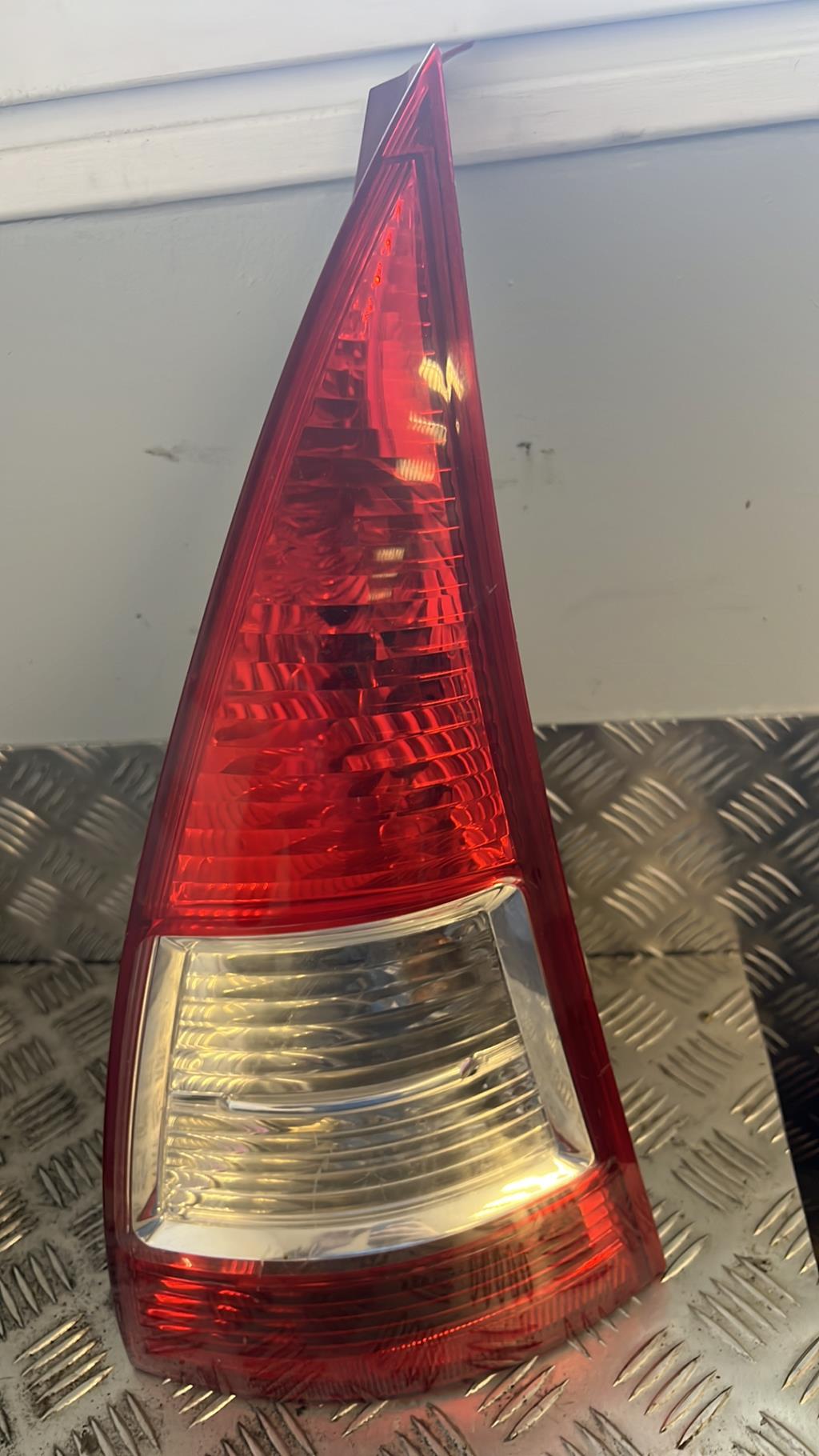 Fanale posteriore principale destro (luci) CITROEN C3 1 PHASE 2 Diésel - 1