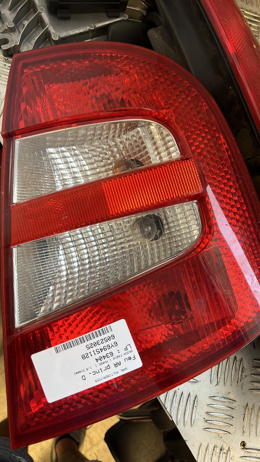 Fanale posteriore principale destro (luci) SKODA FABIA 1 PHASE 1 Diésel - 1