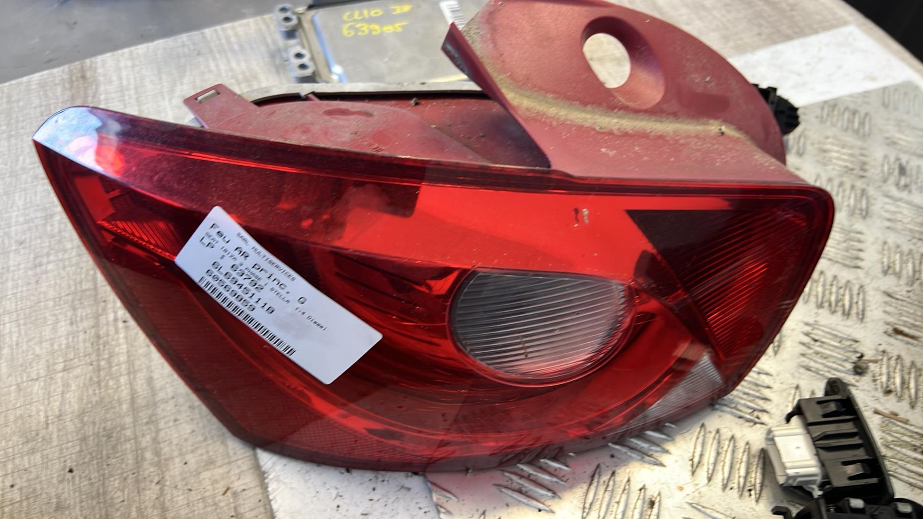 Fanale posteriore principale sinistro (luci) SEAT IBIZA 3 PHASE 1 Diésel - 1