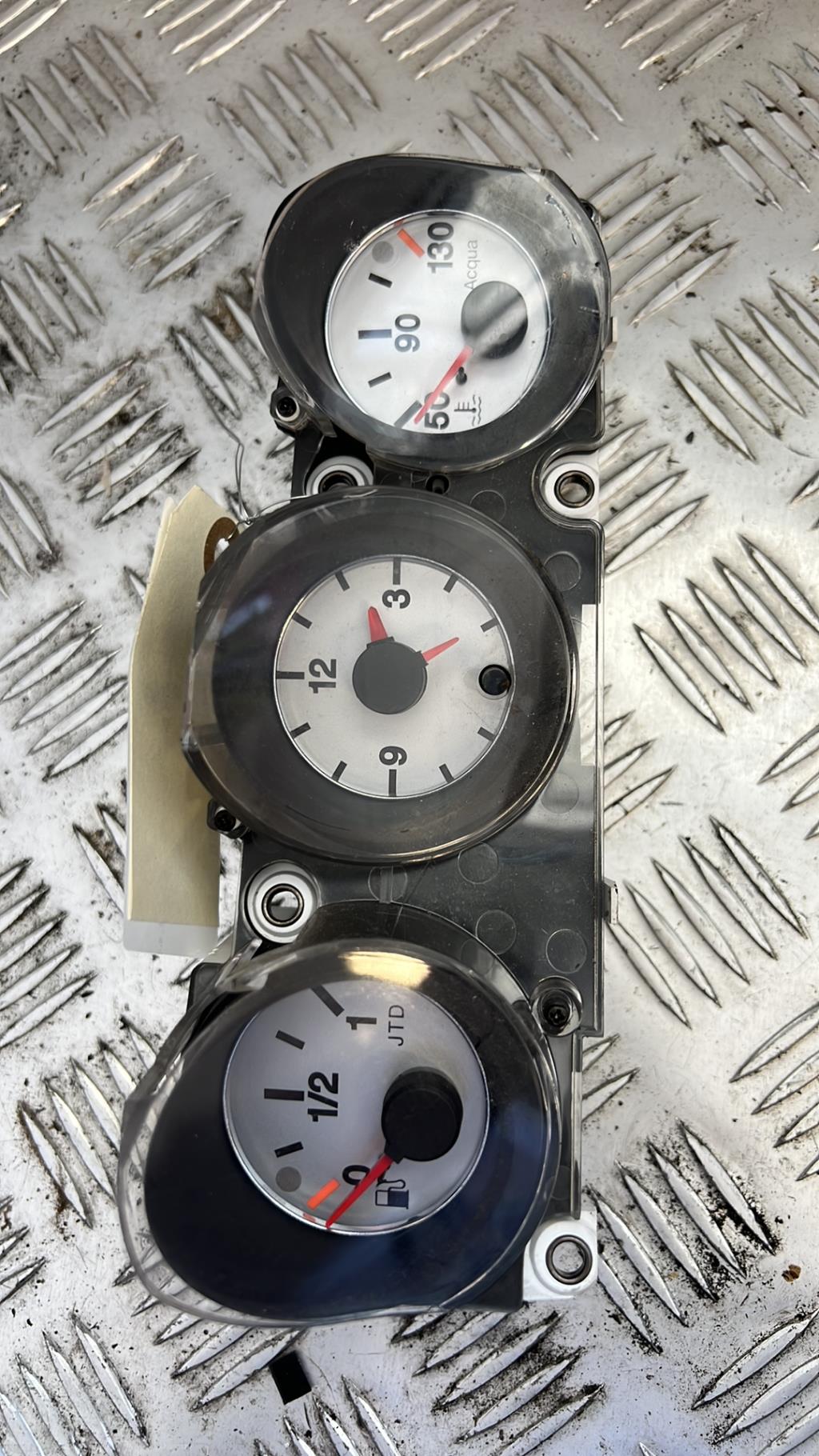 Orologio ALFA ROMEO 156 PHASE 2 BREAK Diésel - 1
