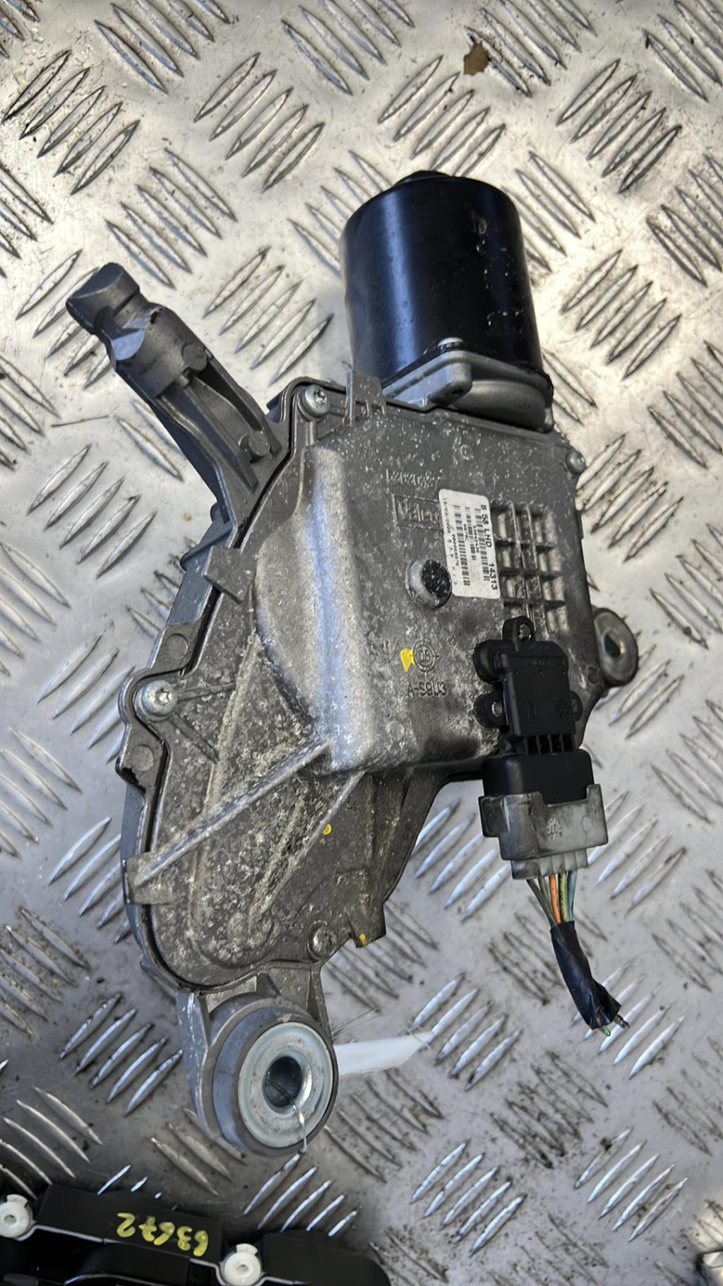 Motore tergicristallo anteriore sinistro CITROEN C4 GRAND PICASSO 1 Diésel - 1
