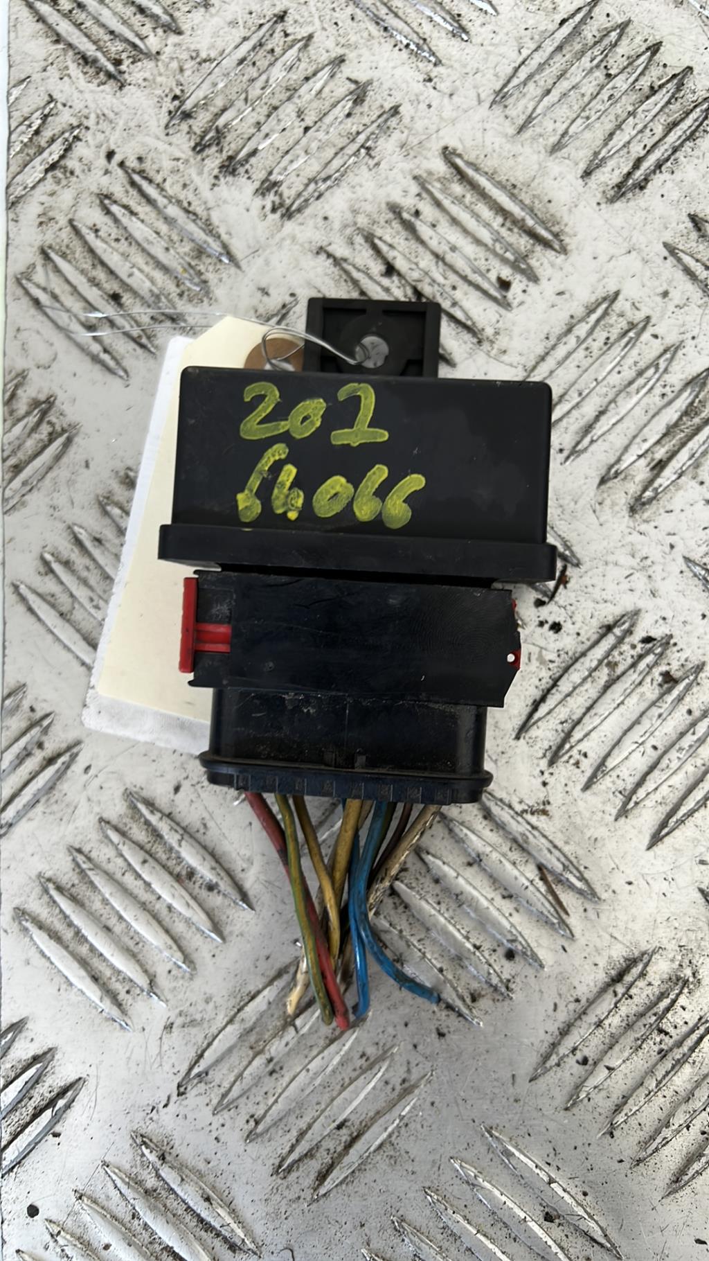 Relais electrique PEUGEOT 207 PHASE 1 BREAK Diesel - 1