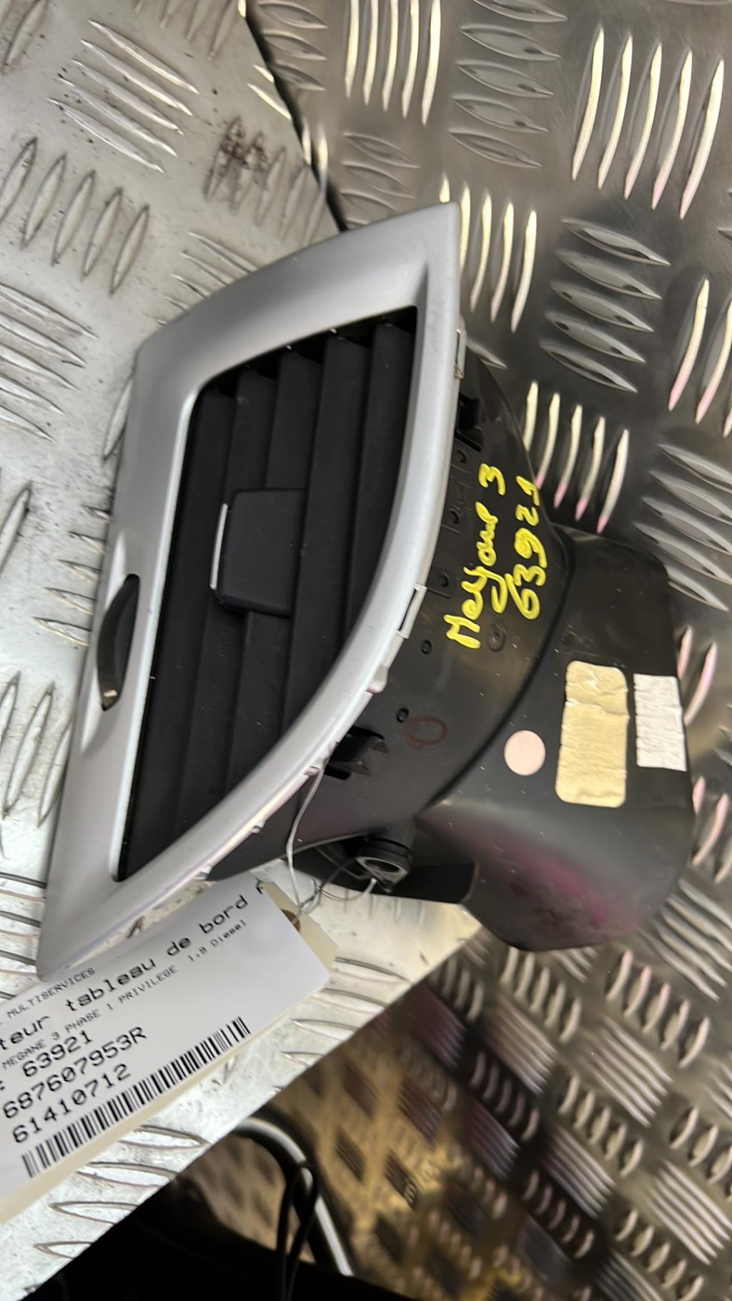 Bocchetta aerazione cruscotto anteriore destra RENAULT MEGANE 3 PHASE 1 Diésel - 1