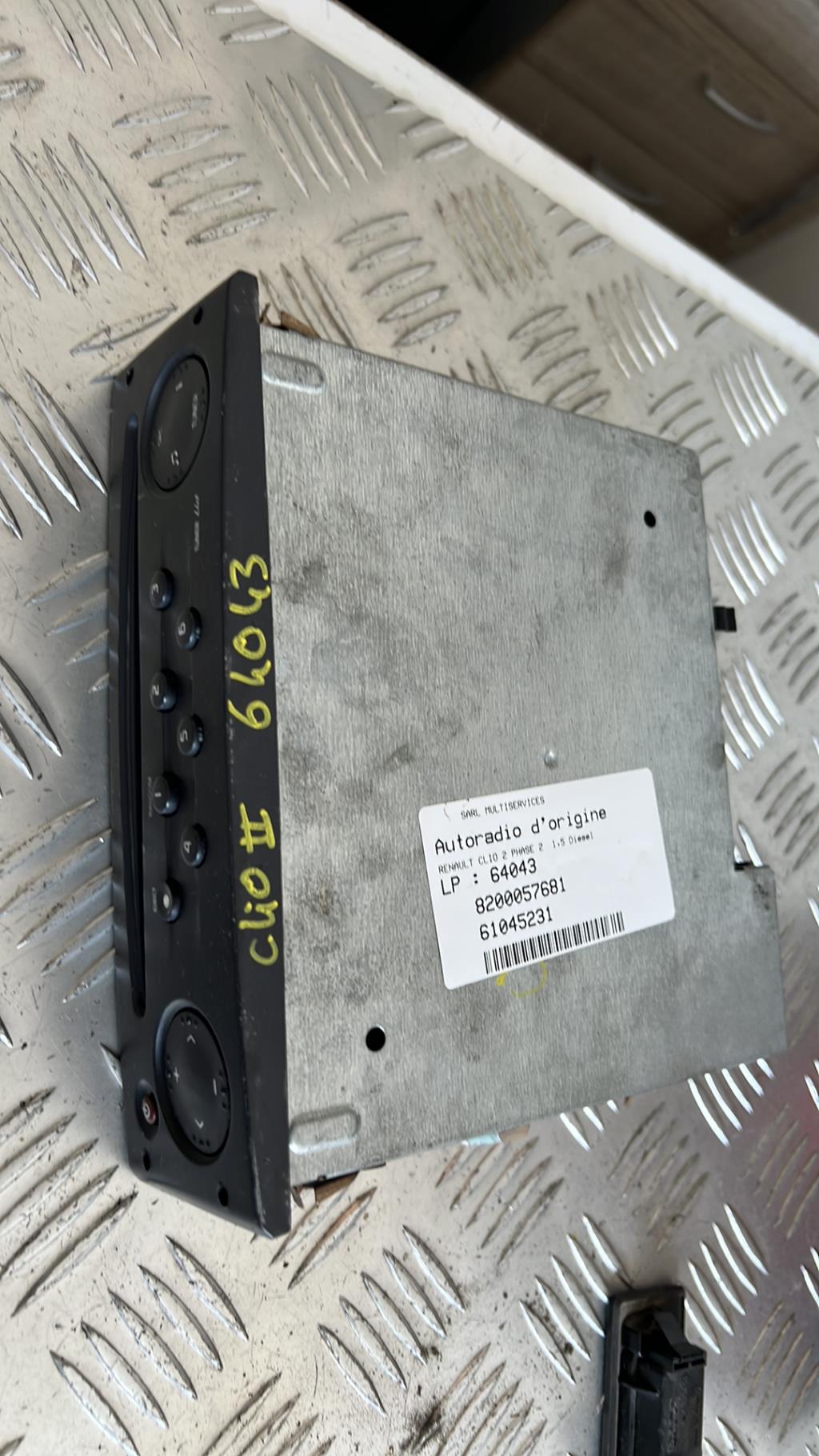 Autoradio originale RENAULT CLIO 2 PHASE 2 Diésel - 1