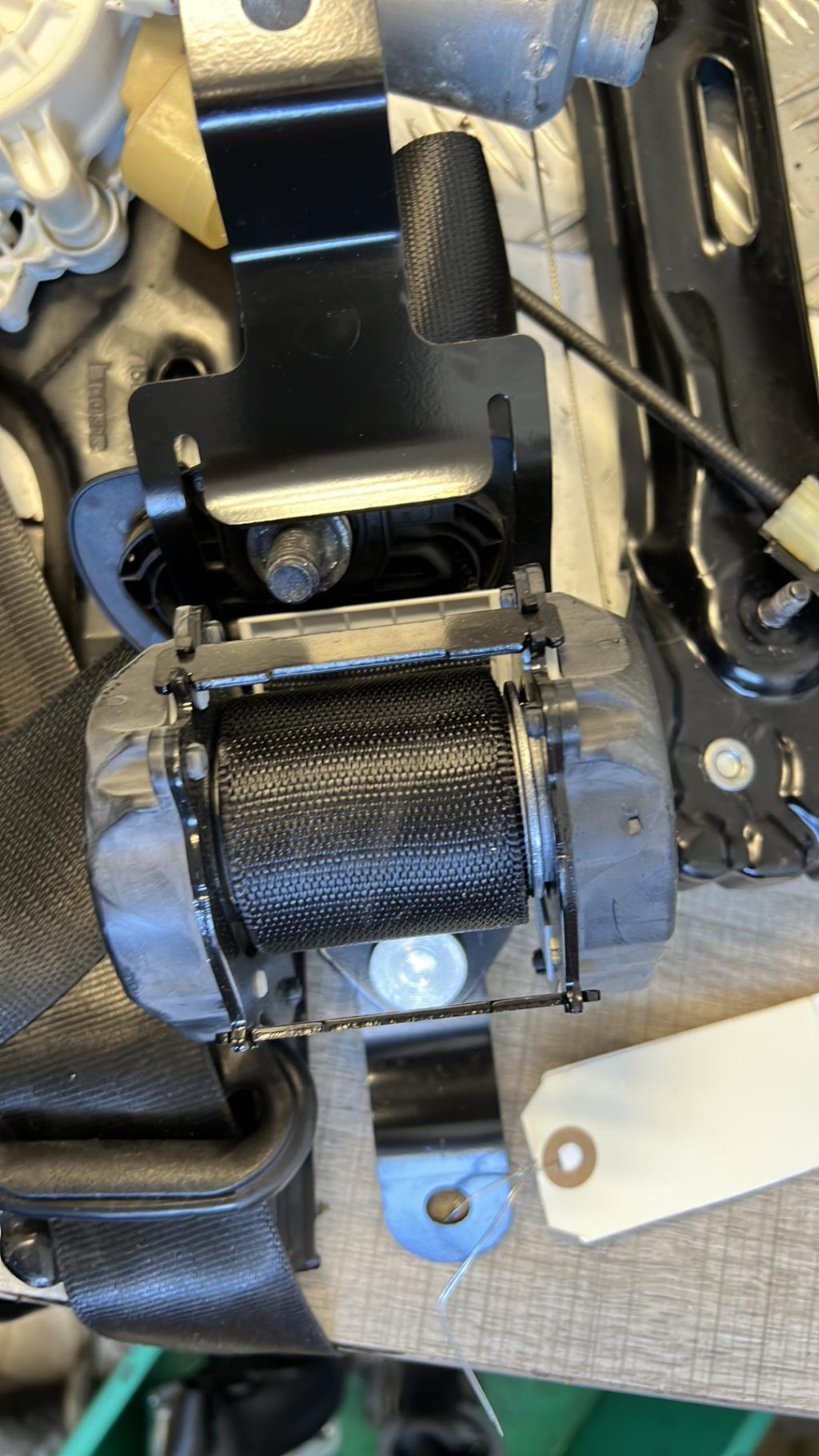 Cintura di sicurezza posteriore sinistra BMW X5 E70 PHASE 2 Diésel - 1