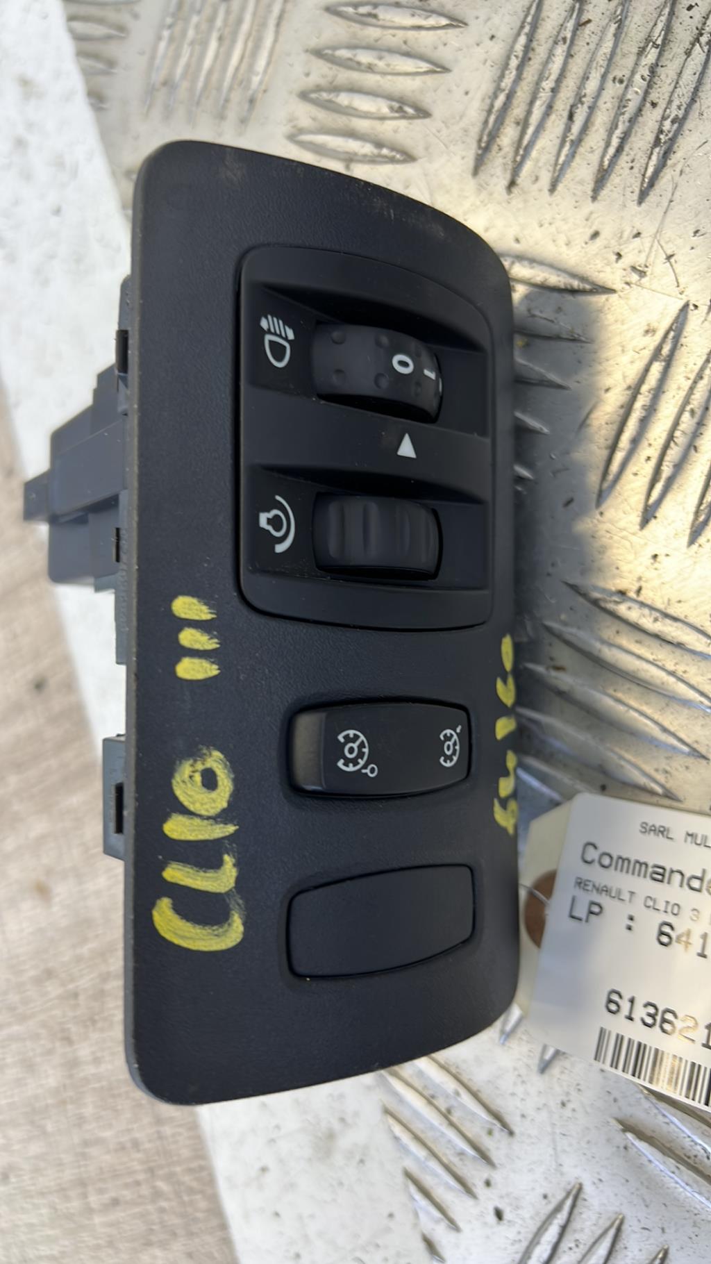 Commande de reglage hauteur de phare RENAULT CLIO 3 PHASE 1 BREAK Diesel - 1
