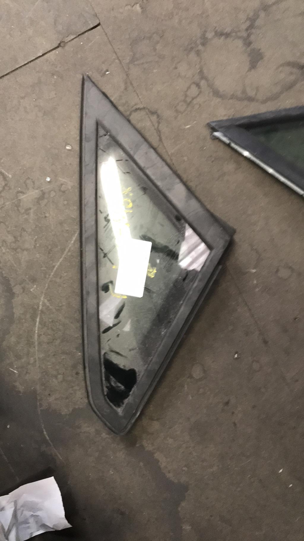 Custode avant gauche FORD C-MAX 1 PHASE 2 Diesel - 1