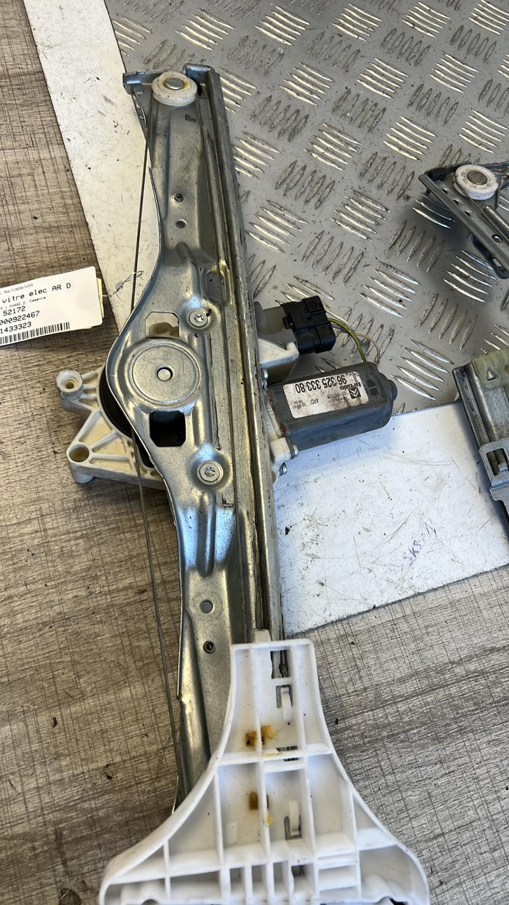 Alzacristalli elettrico posteriore destro CITROEN C5 1 PHASE 2 Gasolina - 1