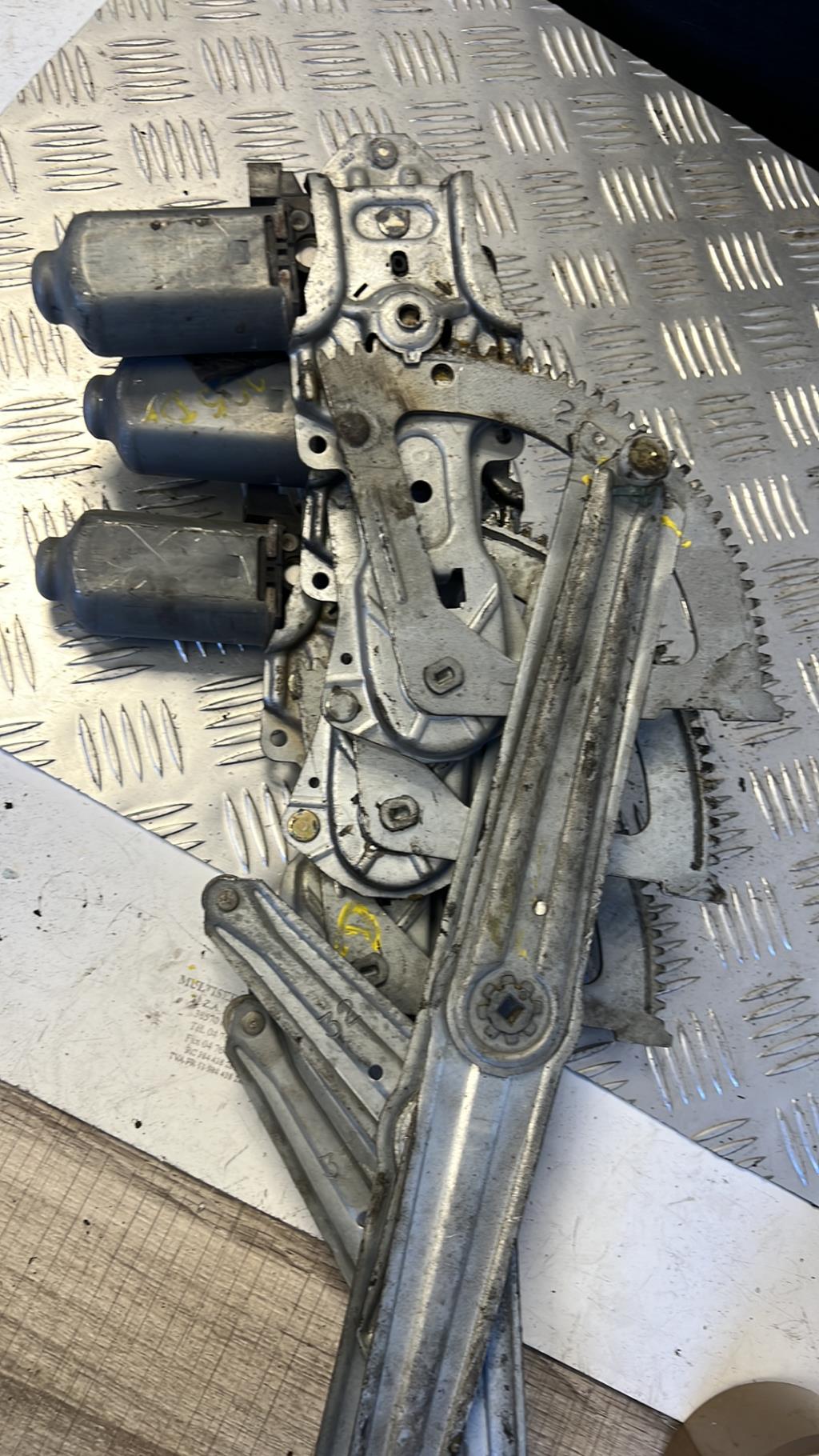Alzacristalli elettrico anteriore destro PEUGEOT 205 PHASE 2 Gasolina - 1
