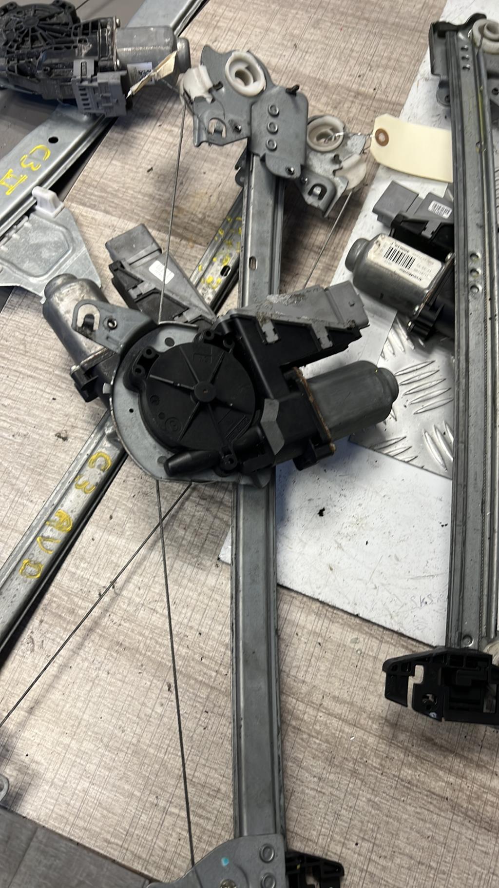 Alzacristalli elettrico anteriore sinistro CITROEN C3 1 PHASE 1 Gasolina - 1