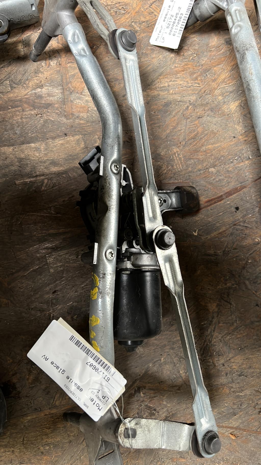 Motor de limpiaparabrisas delantero CITROEN C3 2 PHASE 1 Diésel - 1