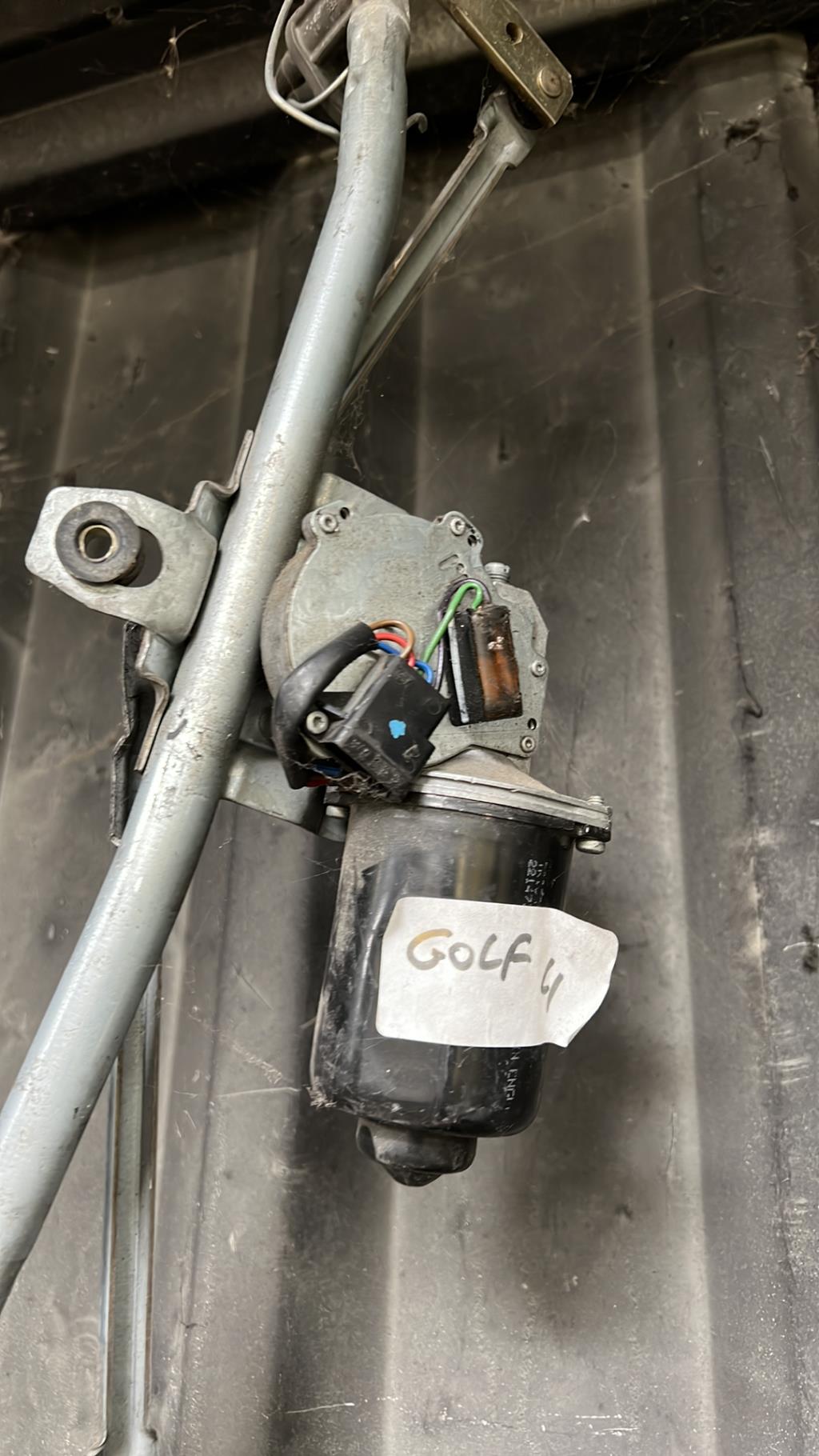 Motore tergicristallo anteriore VOLKSWAGEN GOLF 3 Diésel - 1