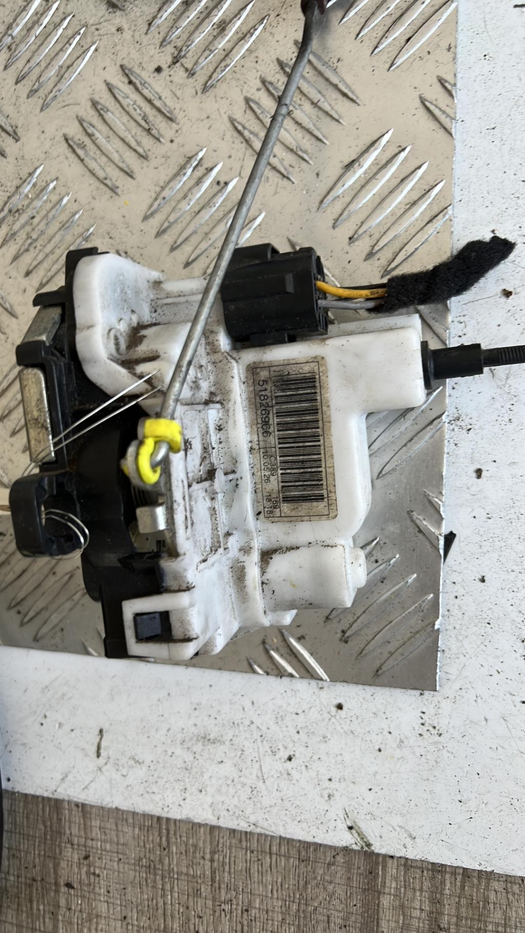 Serratura anteriore destra FIAT PANDA 2 PHASE 2 Gasolina - 1