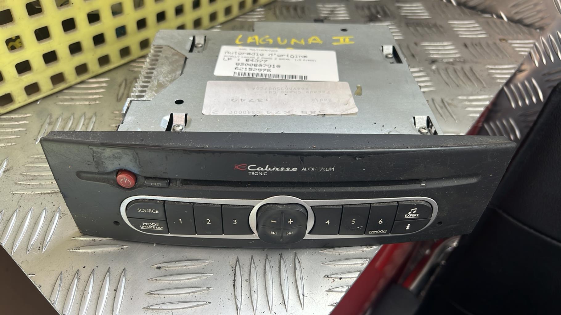 Autoradio originale RENAULT LAGUNA 2 PHASE 2 BREAK Diésel - 1