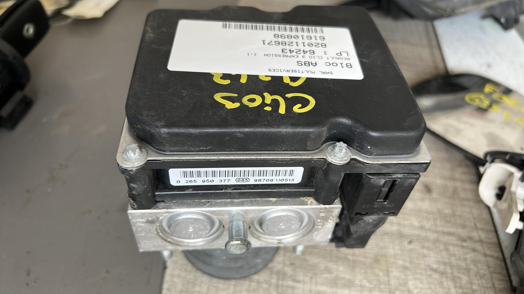 Bloc ABS (freins anti-blocage) RENAULT CLIO 3 PHASE 2 Essence - 1