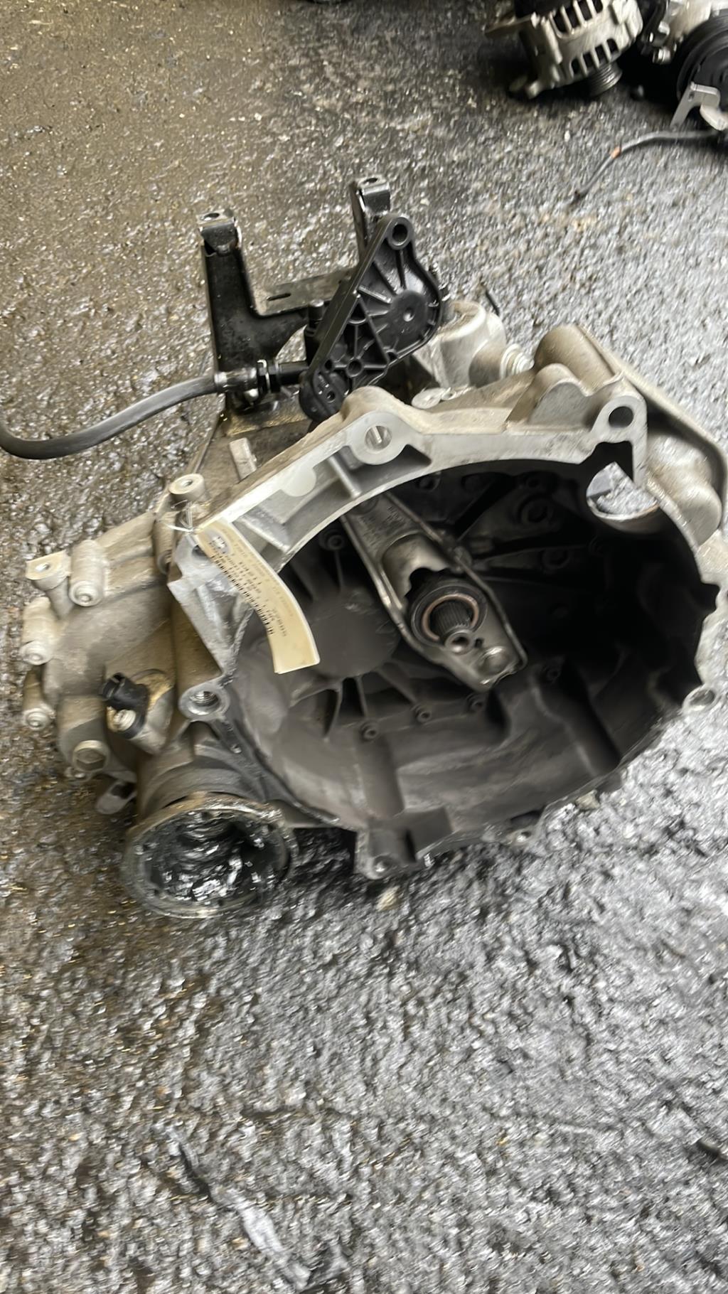 Boite de vitesses SKODA FABIA 2 PHASE 2 Essence - 1