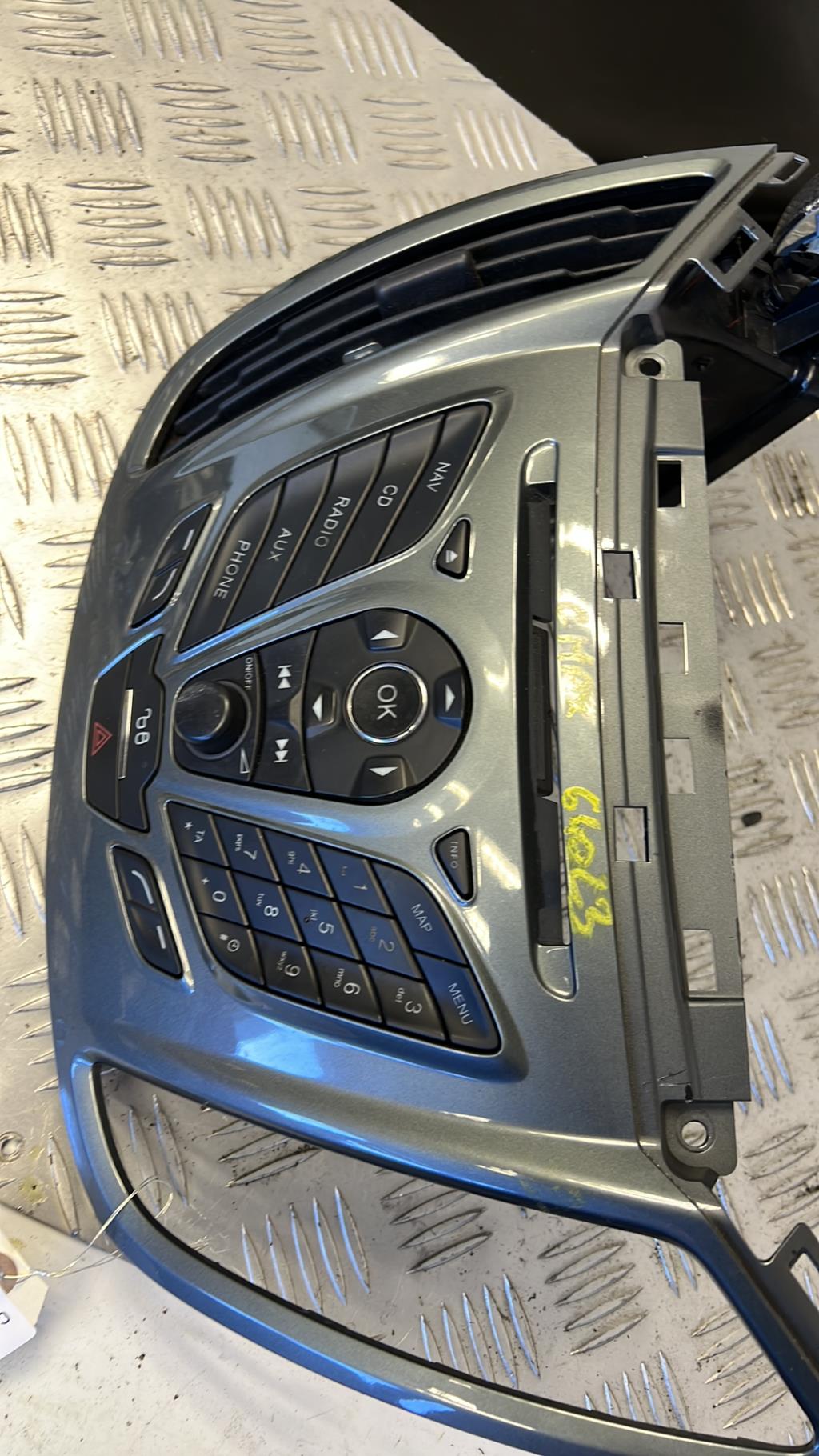 Commande autoradio FORD C-MAX 2 PHASE 1 Diesel - 1