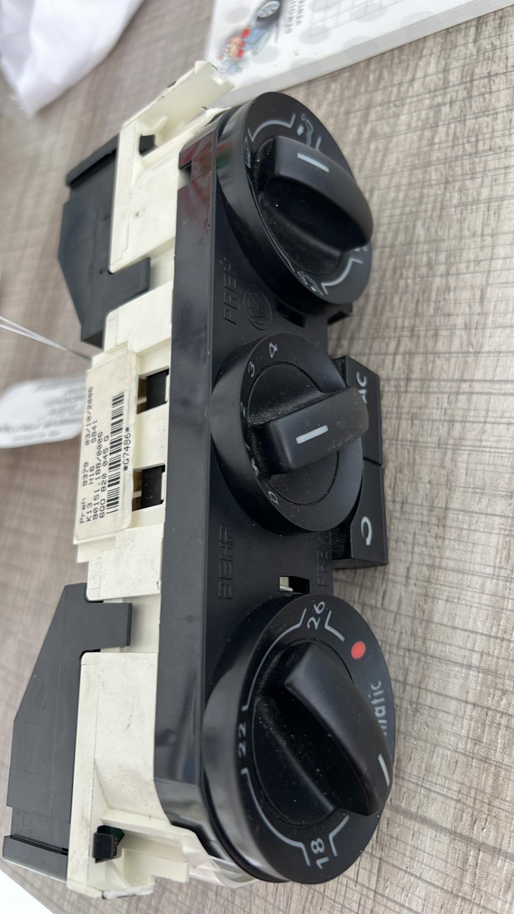 Commande chauffage VOLKSWAGEN POLO 4 PHASE 2 Essence - 1